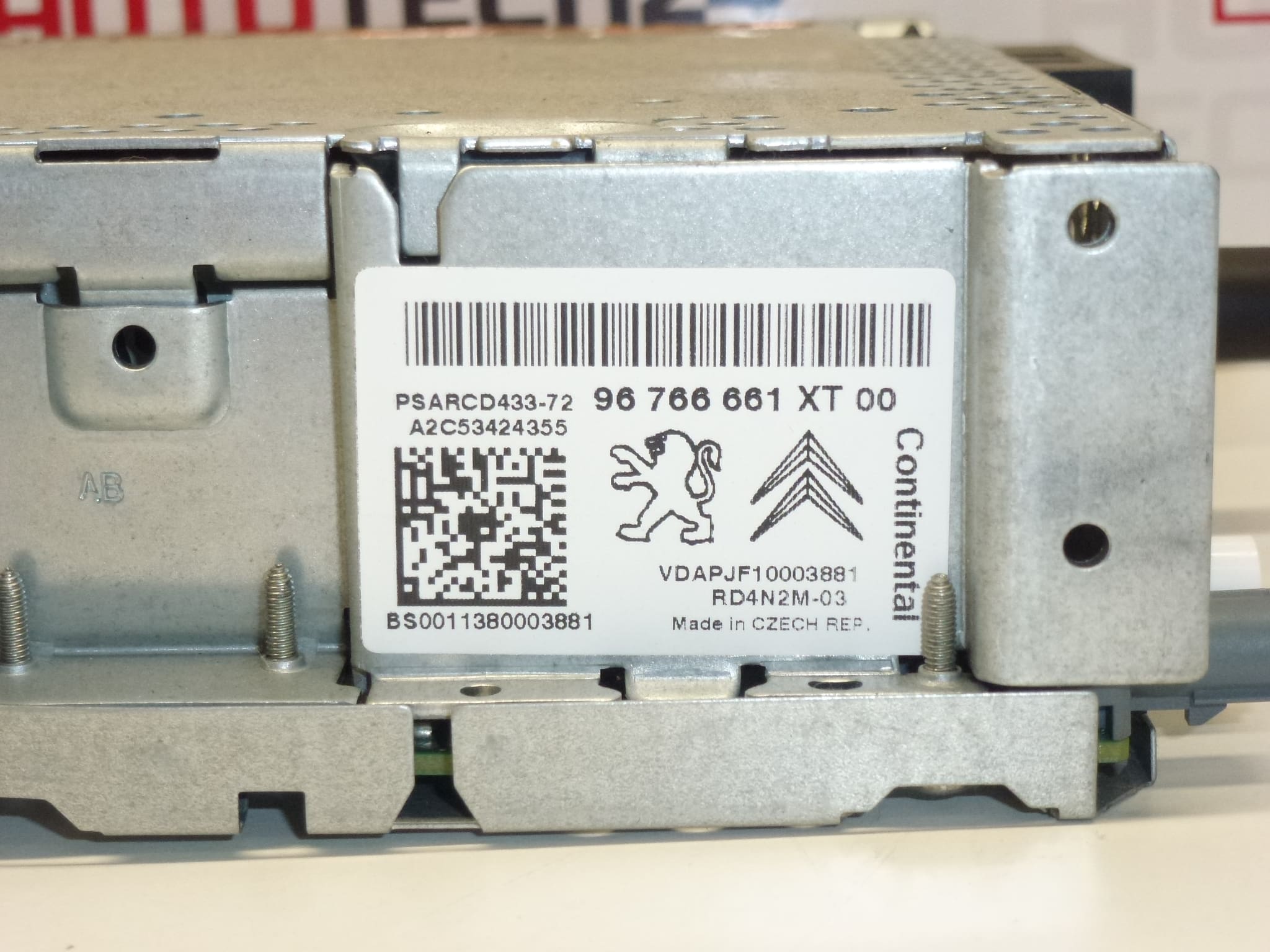 Авторадио Citroën Peugeot RT3-B5-N3 96766661XT 16077577XT - Image 2