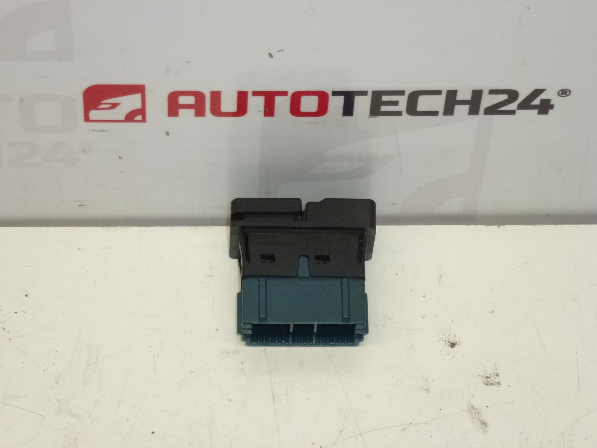 Блокиратор на задните прозорци Citroën Peugeot 6552ZK - Image 2