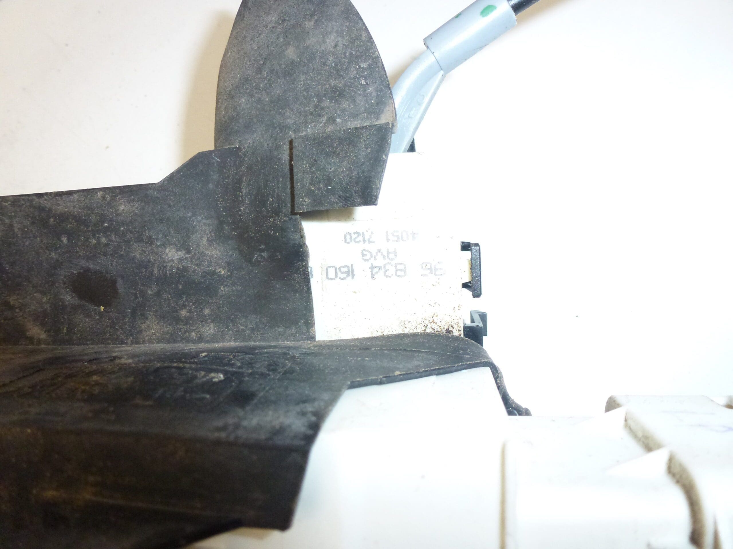 Заключване На Лявата Предна Врата Citroën C4 9683416080 9135FA - Image 2