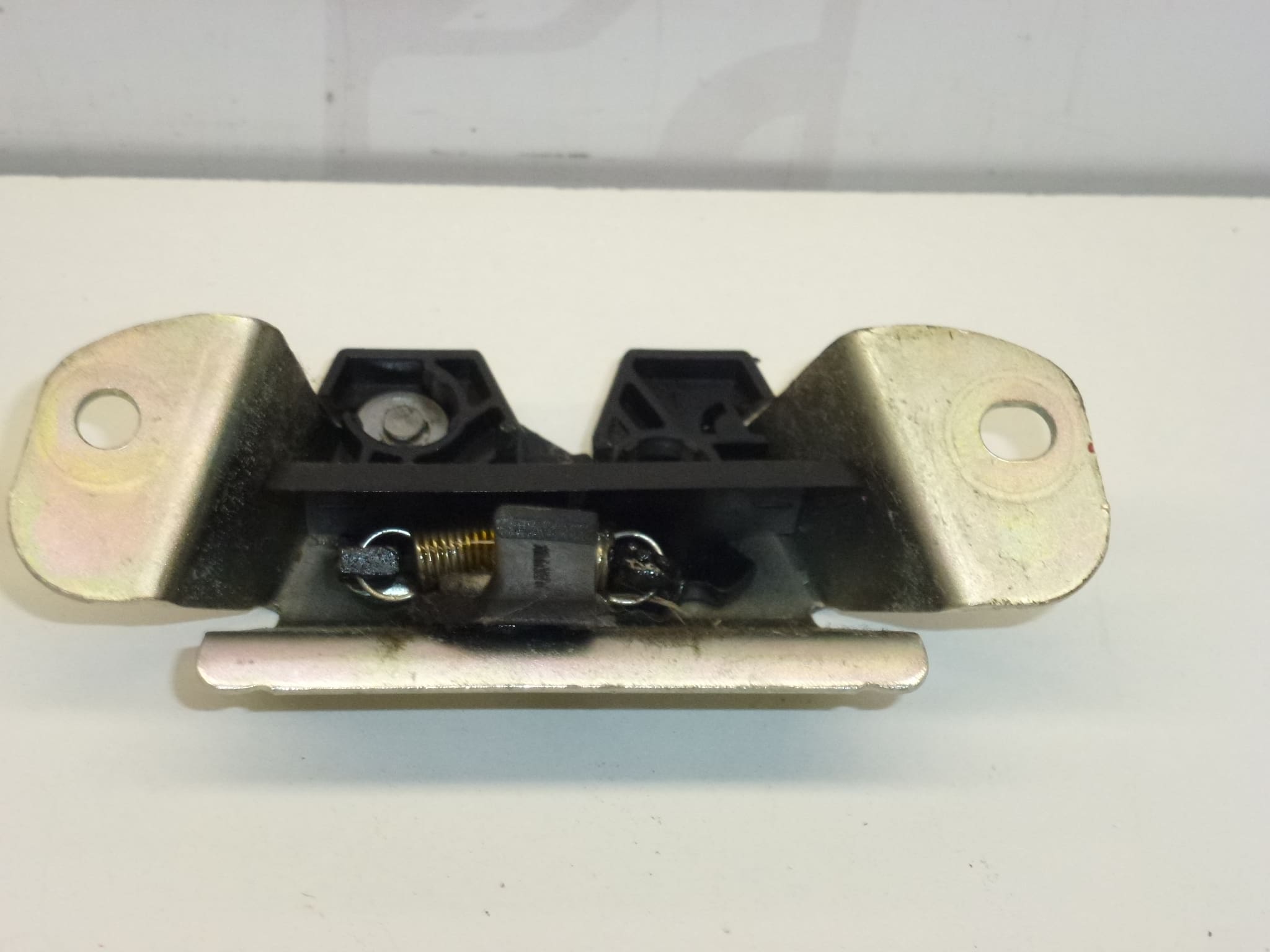 Брава за отваряне на задния капак Citroën C1 Peugeot 107 871988 - Image 2