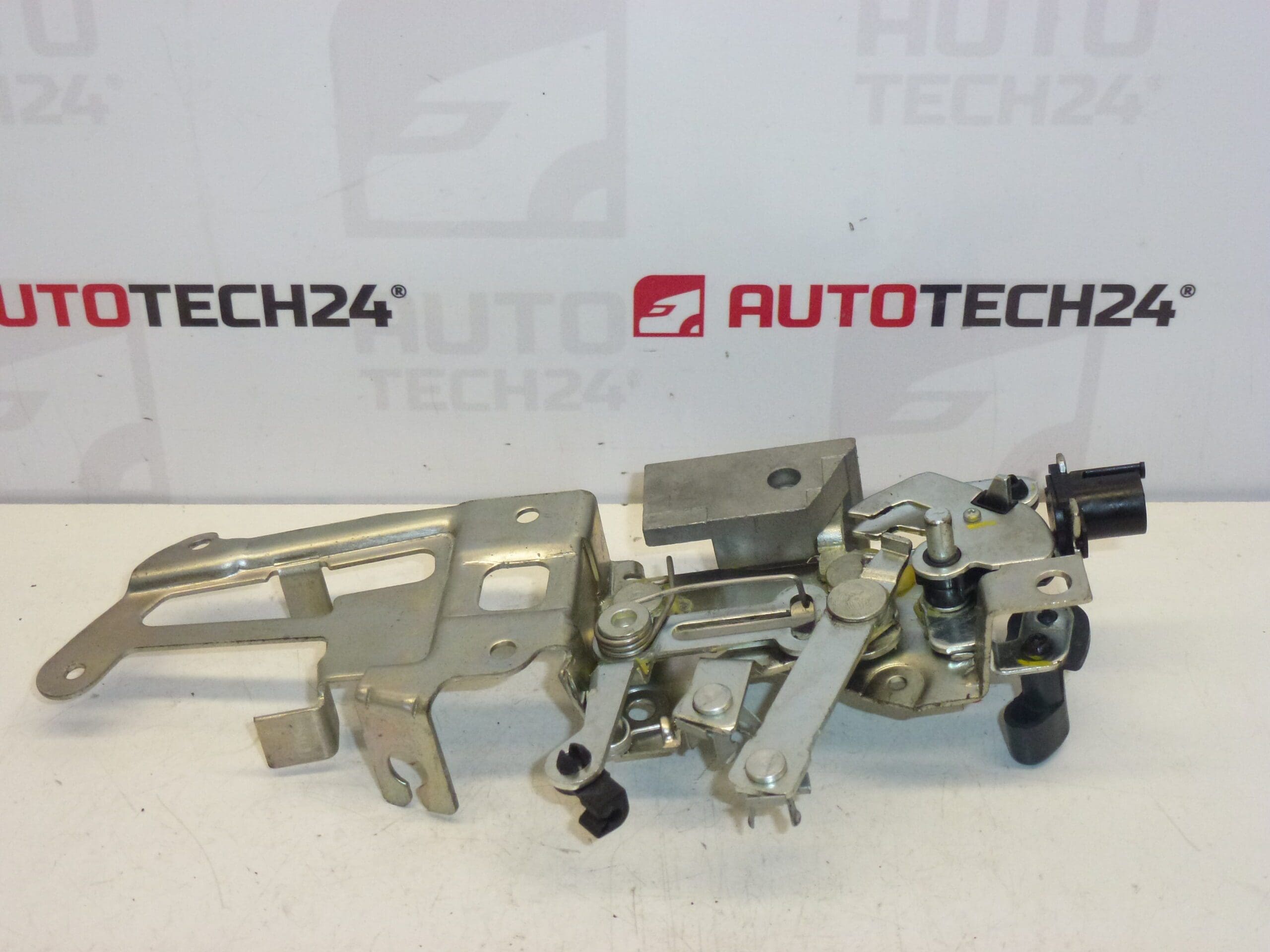 Заключване на десния заден прозорец Citroën Peugeot 9138H2 - Image 2