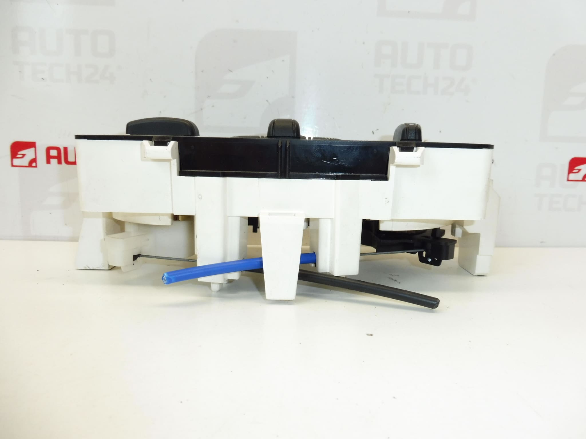 Топлообменник и климатичен контролер Citroën C2 C3 N101753H 6452F8 - Image 2