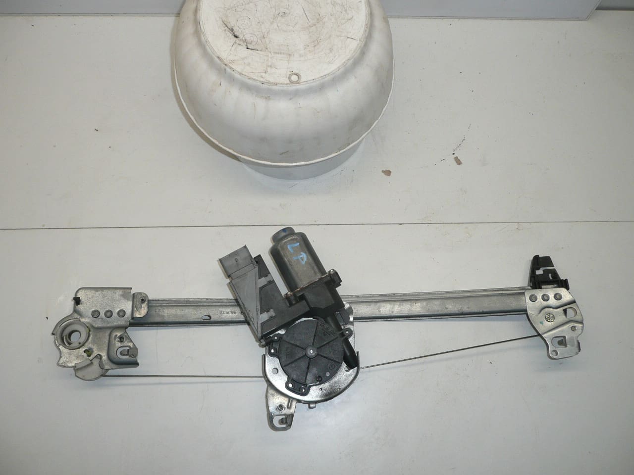 Механизъм за спускане на предно ляво стъкло Citroën C3 9221AQ - Image 2