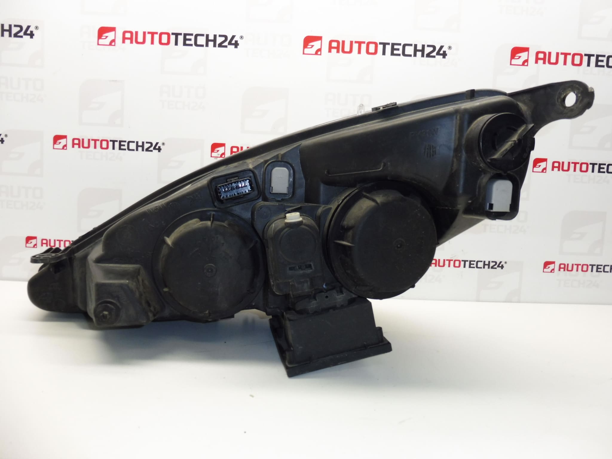 Комплект десен преден ксенон за Peugeot 607 89004892 620659 - Image 2