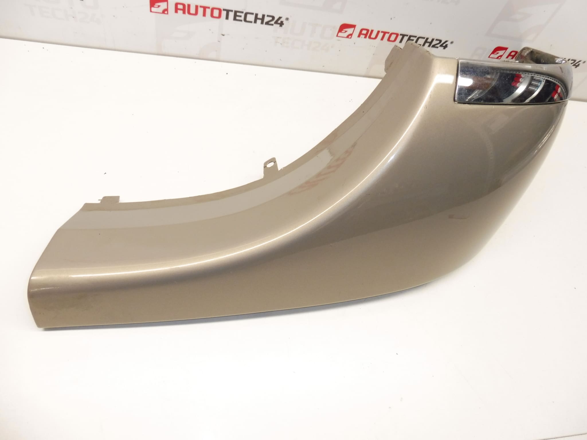 Дясна Лента с Хром на Задната Броня Citroën Xsara Picasso KDDC 7452CT - Image 2