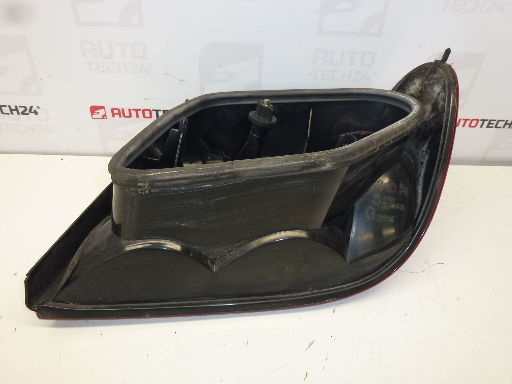 Лява задна светлина Citroën Xsara 6350P0 - Image 2