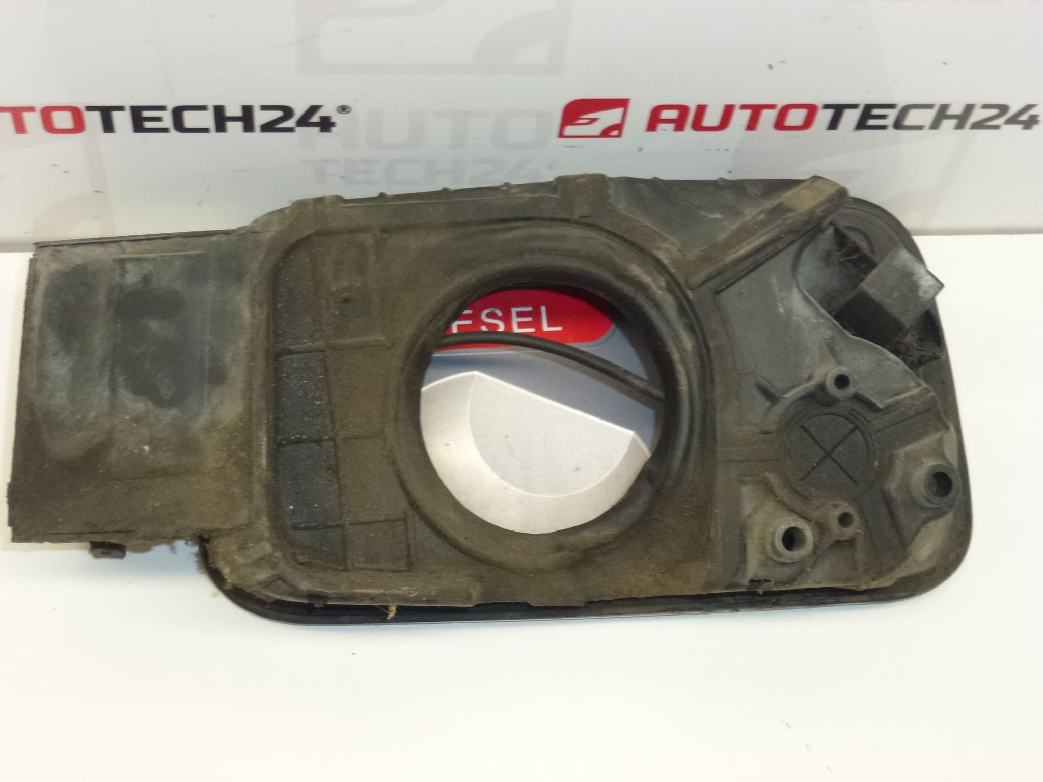 Капак на резервоара Citroën C5 9633284180 151784 - Image 2