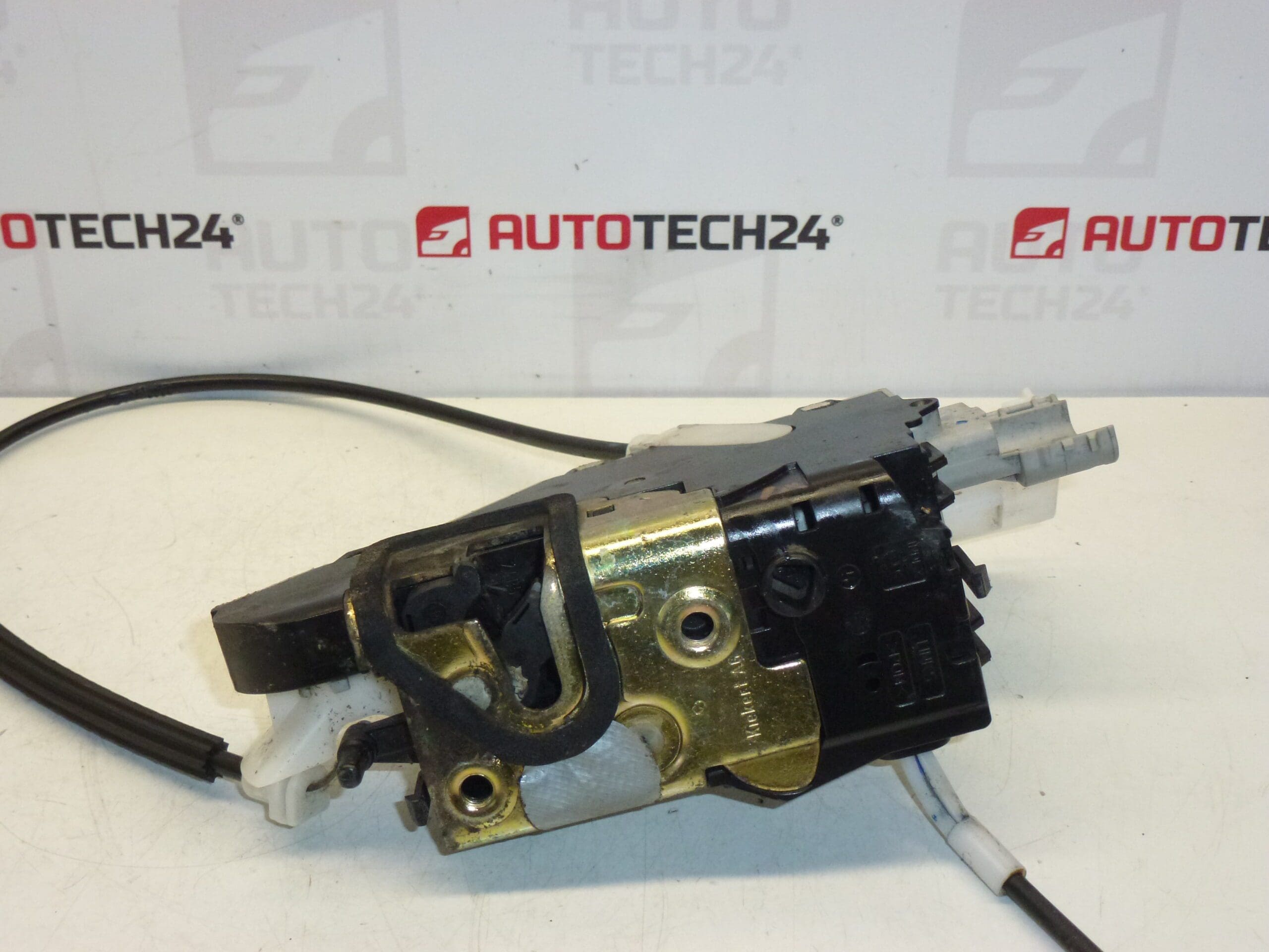 Ключ за заключване на лявата предна врата Peugeot 407 9656633280 9135FP - Image 2