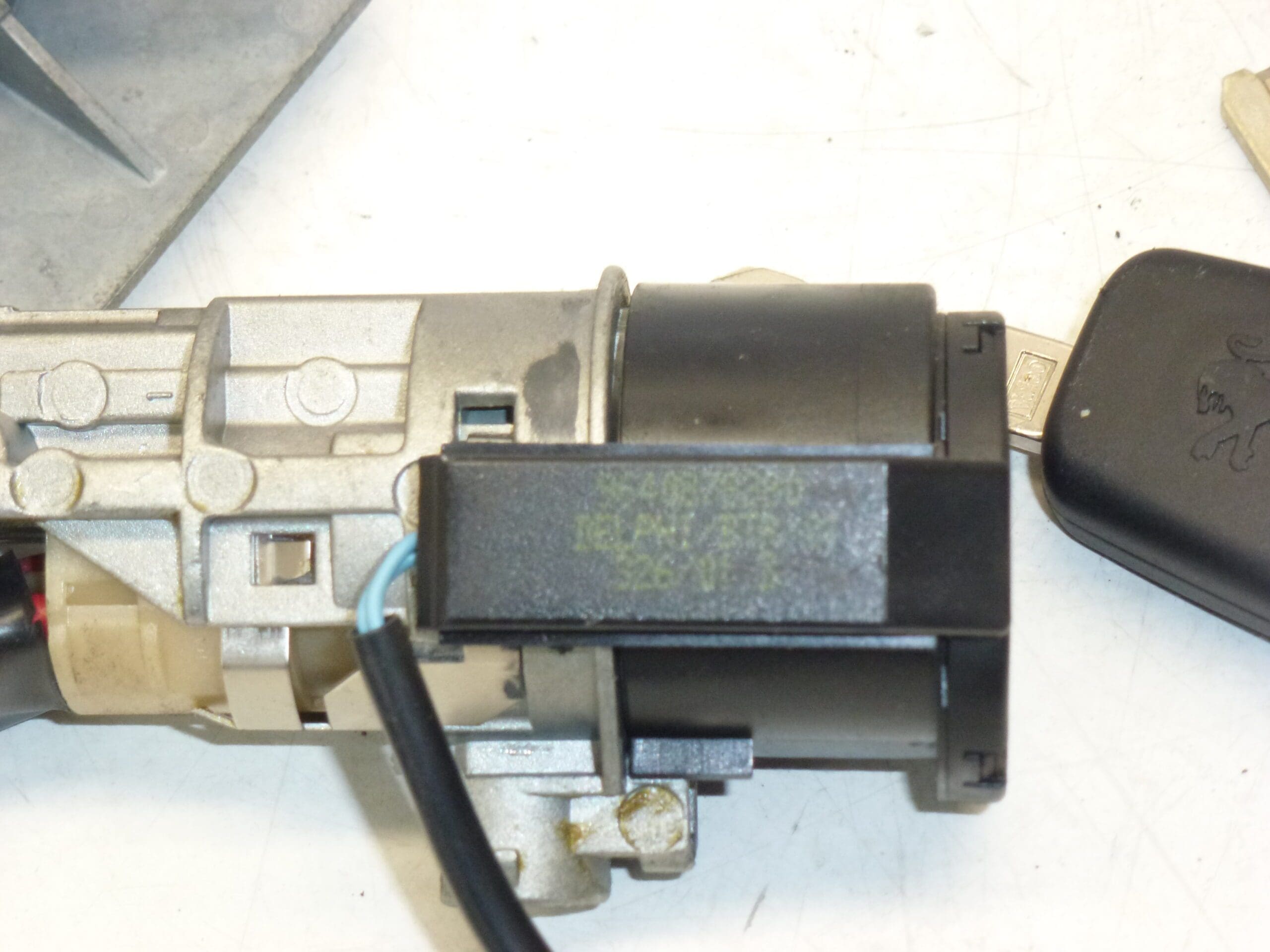 Комплект заключвания + 2 ключа Peugeot 406 4162Z7 4162Z6 - Image 2