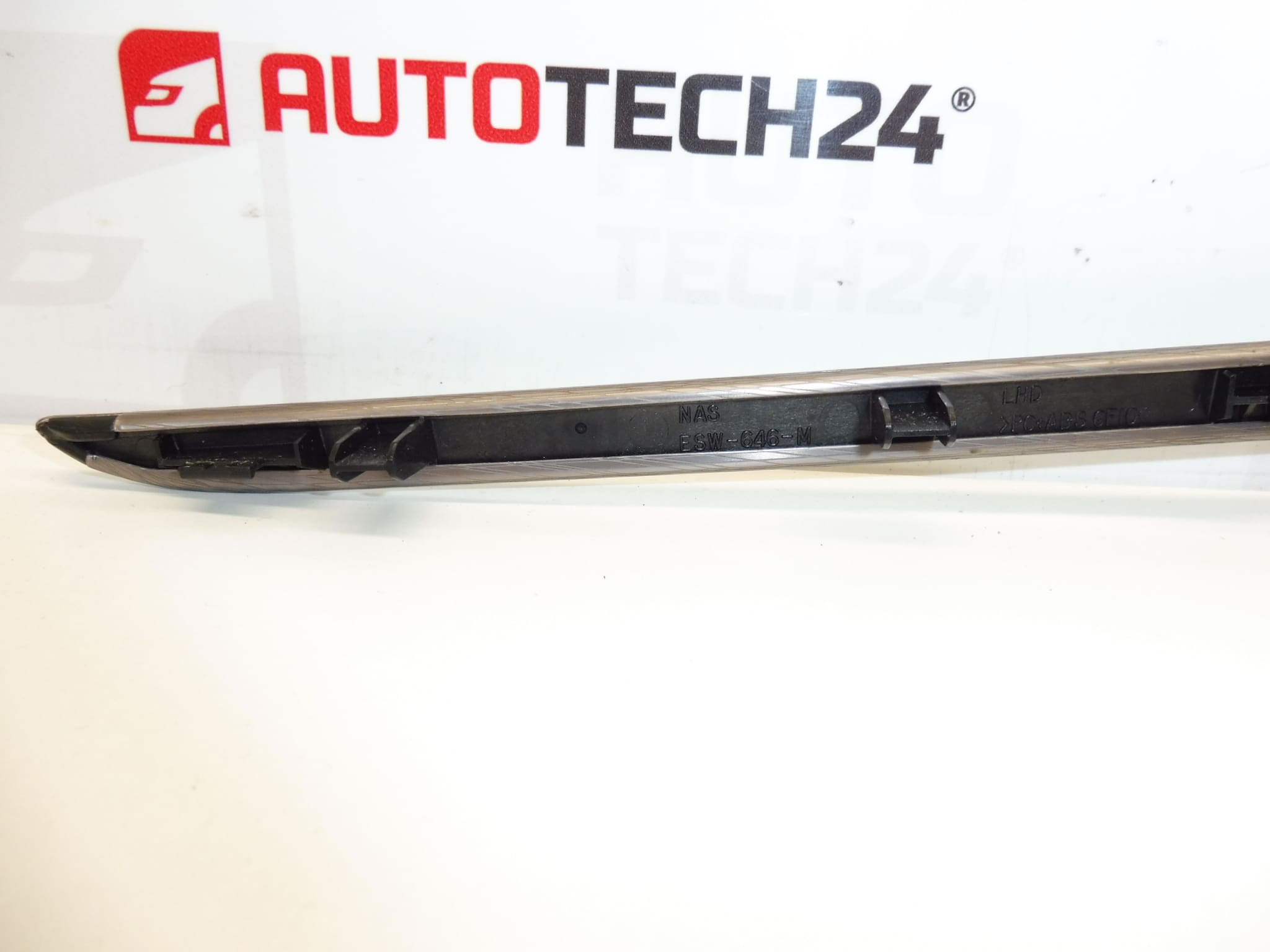 Оздобна лайсна панела Citroën C5 X7 9683709880 8231S1 - Image 2