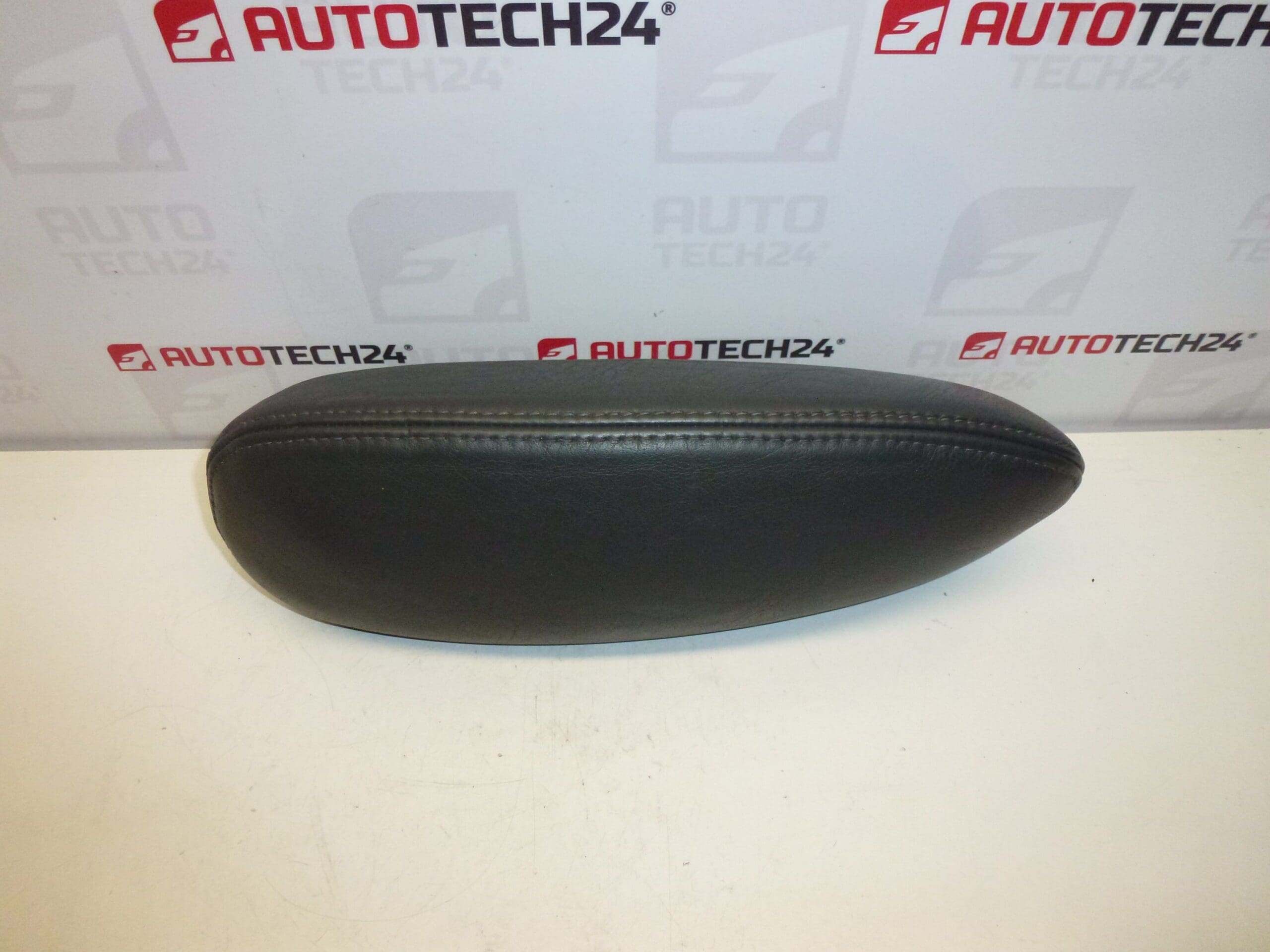 Ляв подлакътник Citroën C5 8830F3