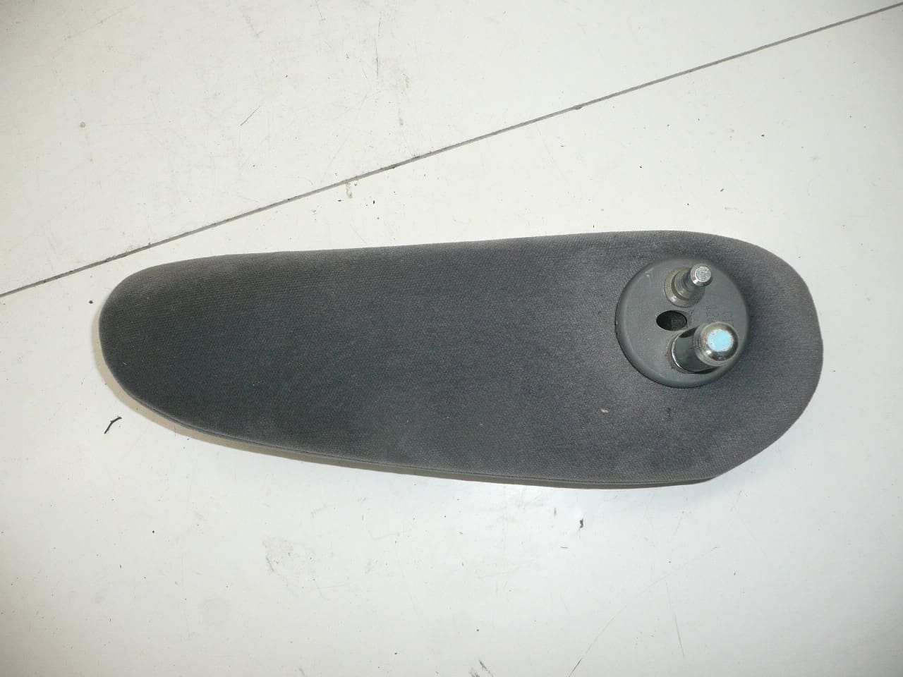 Лява лакътна опора Citroën Peugeot 8830W9 - Image 2