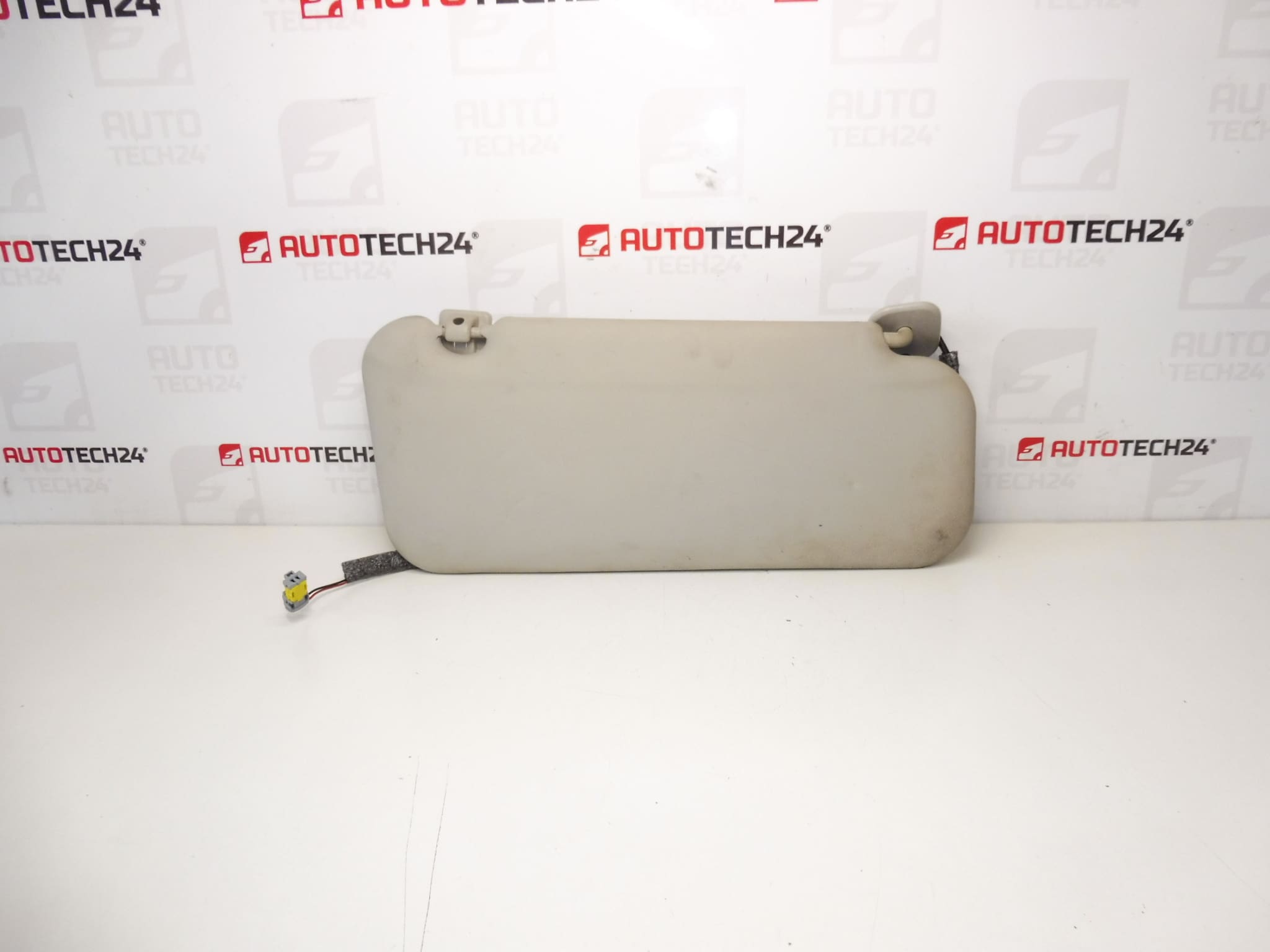 Ляв сенник Citroën Peugeot 8143HS