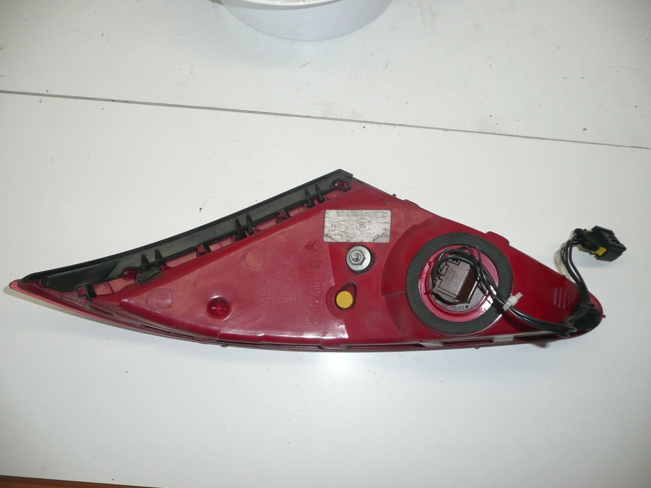 Лява задна вътрешна лампа Peugeot 307 CC 96413007JE 6350S4 - Image 2