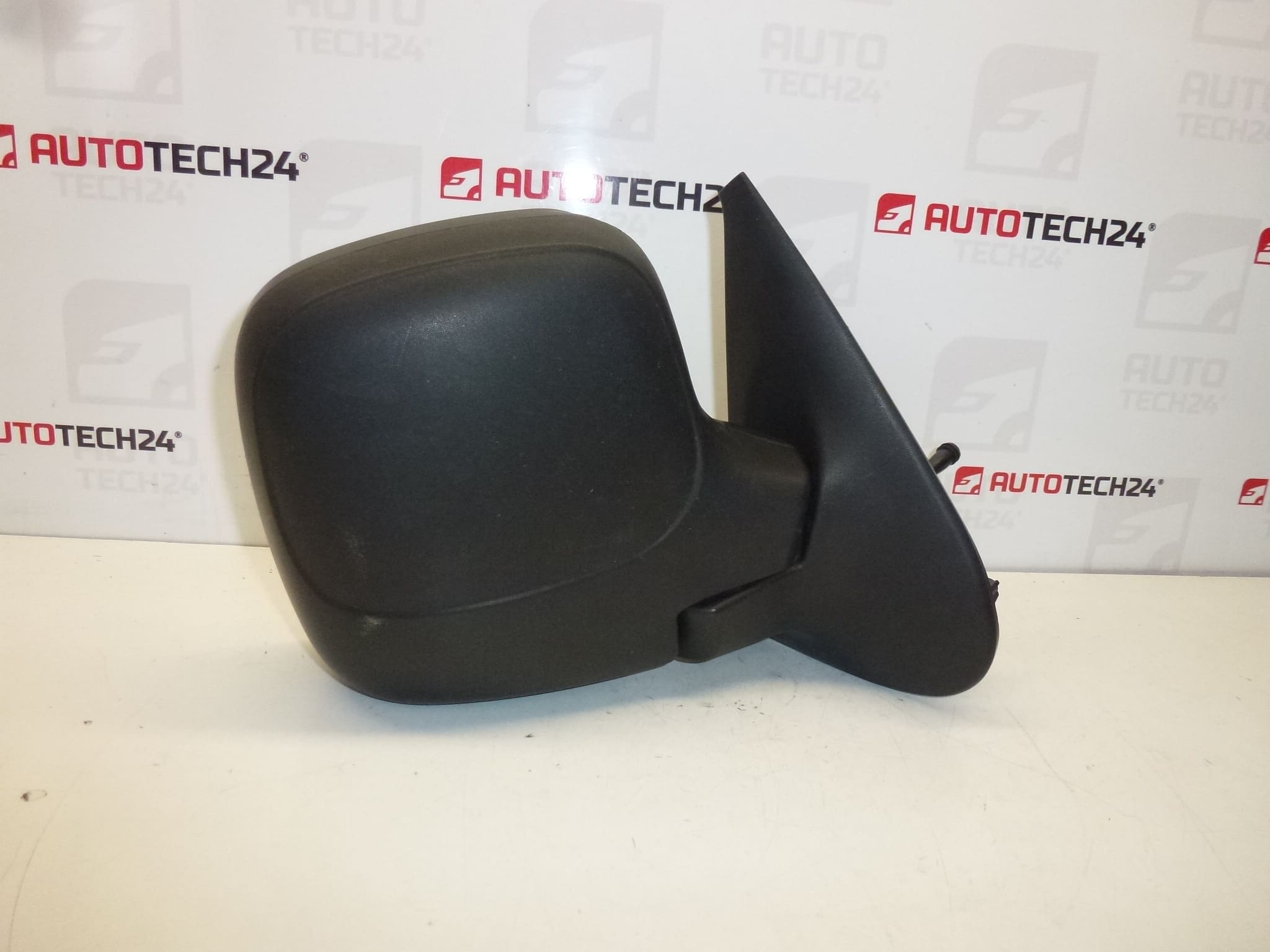 Огледало дясно Citroën Berlingo II 96193823XT 8153HR