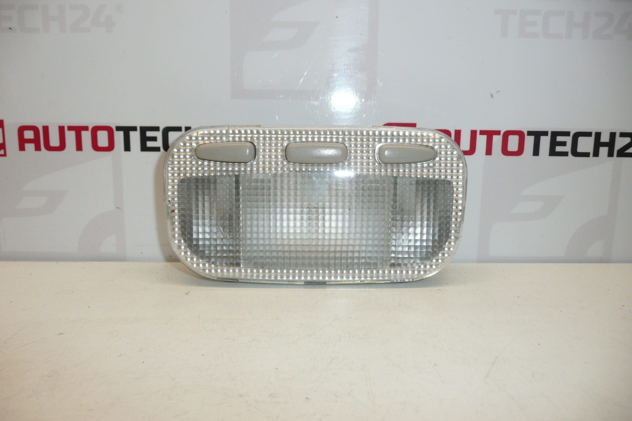 Вътрешно осветление Citroën Peugeot 6362N3