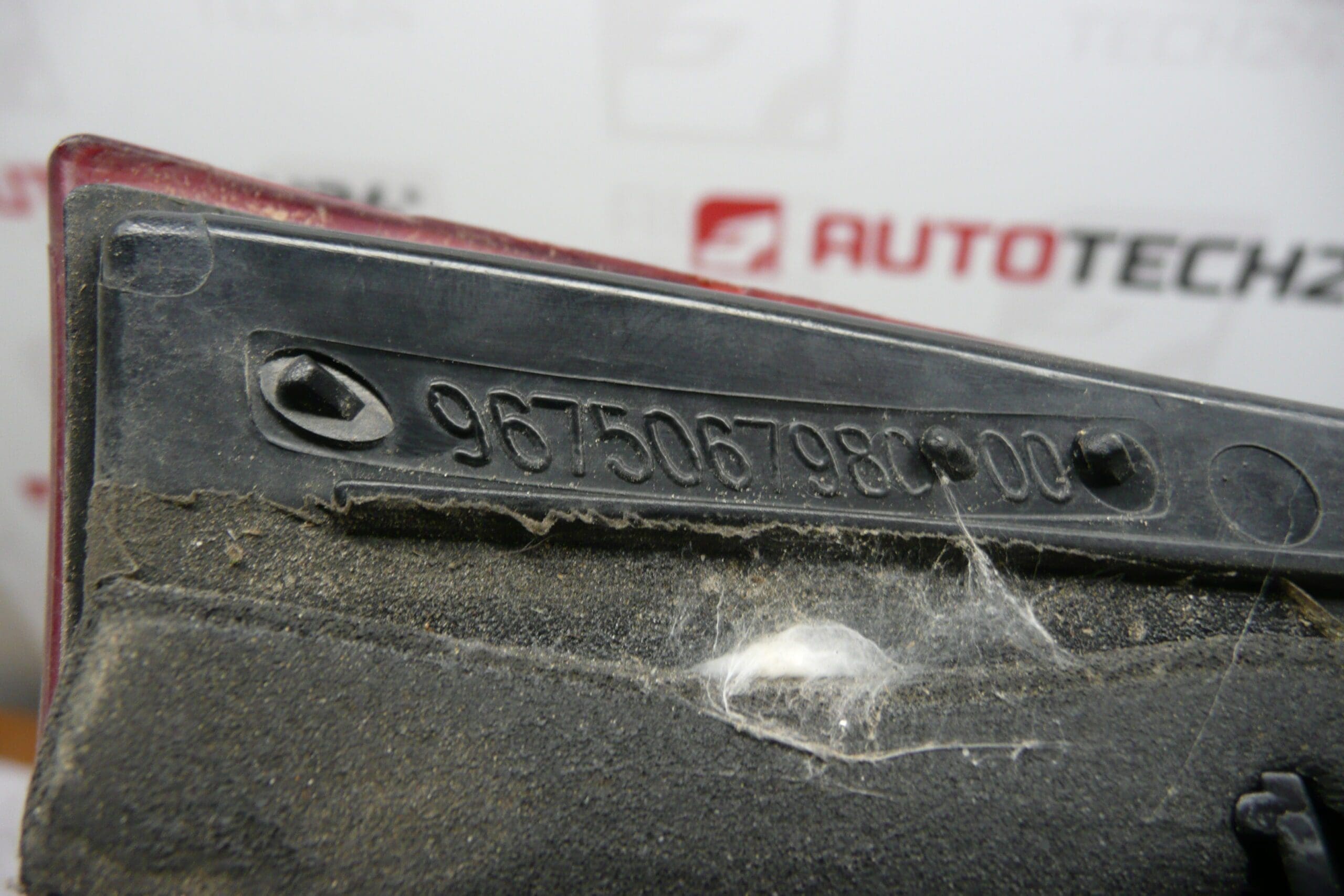 Задна Лява Вътрешна Светлина Citroën C5 X7 9675067980 6350LW - Image 2