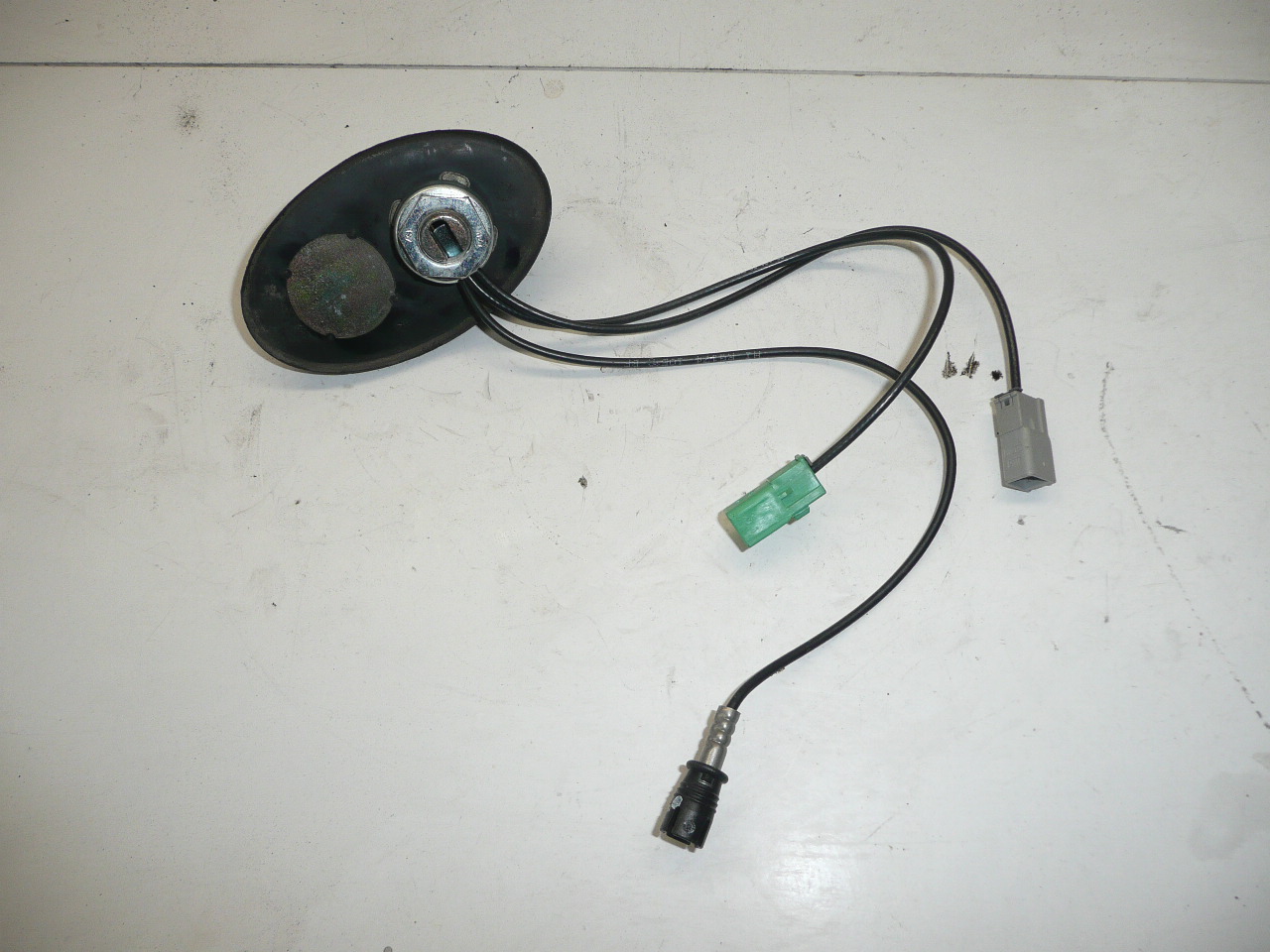 Антена Citroën Peugeot 9650911780 6561HG