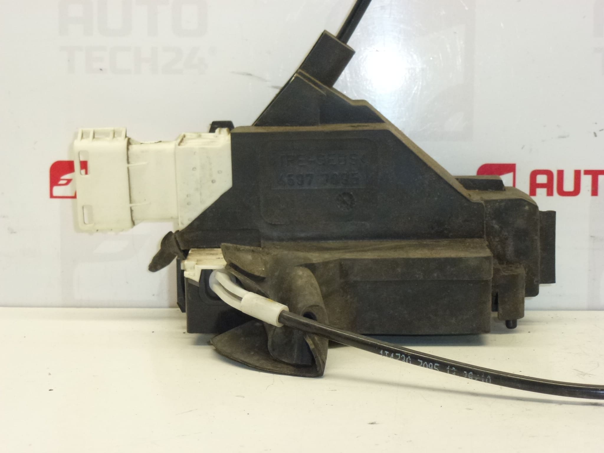 Електрическа брава на лявата задна врата за Peugeot 407 9686691980 9137Q7 - Image 2