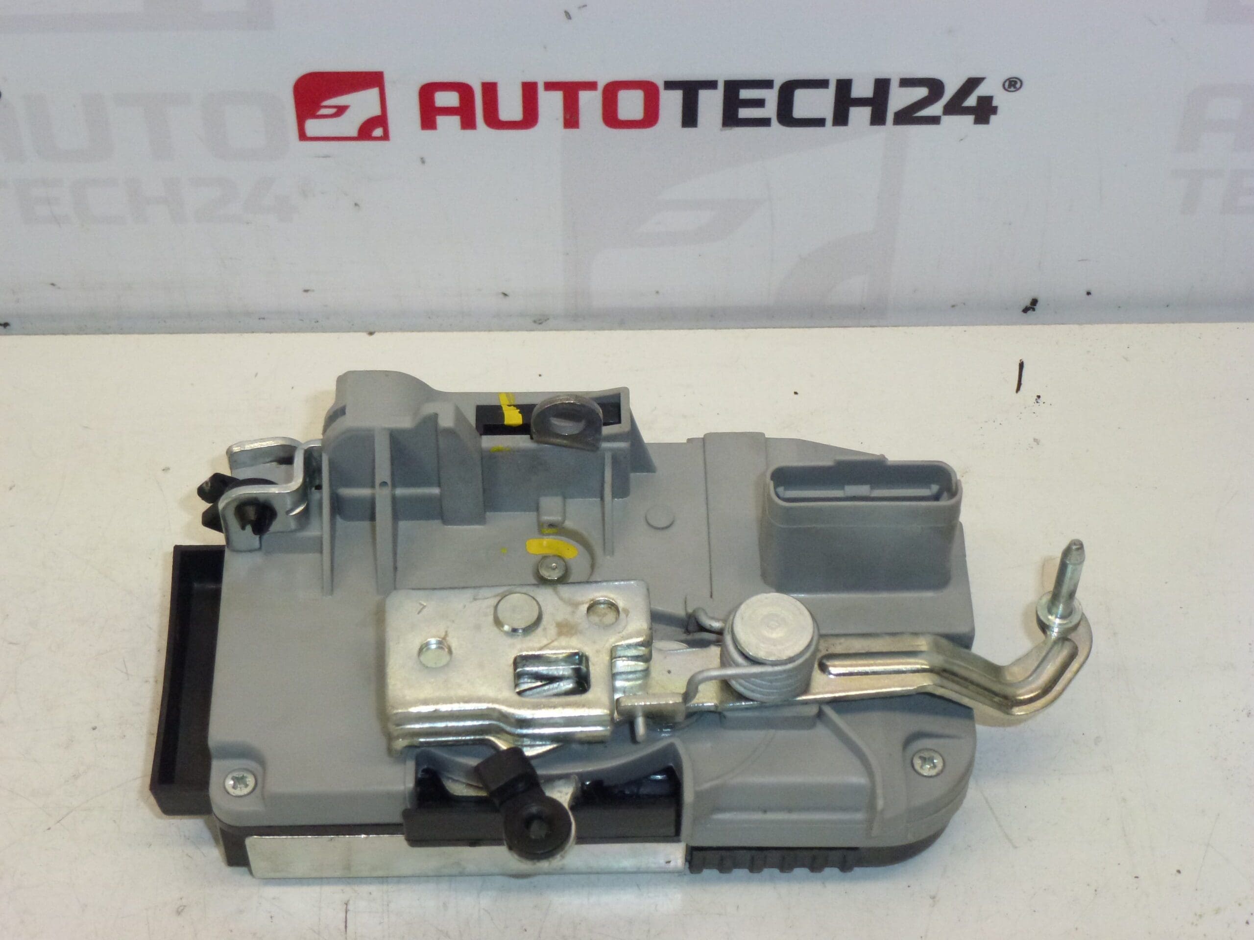 Електрическа брава за лява предна врата за Citroën/Peugeot 9135L4 - Image 2