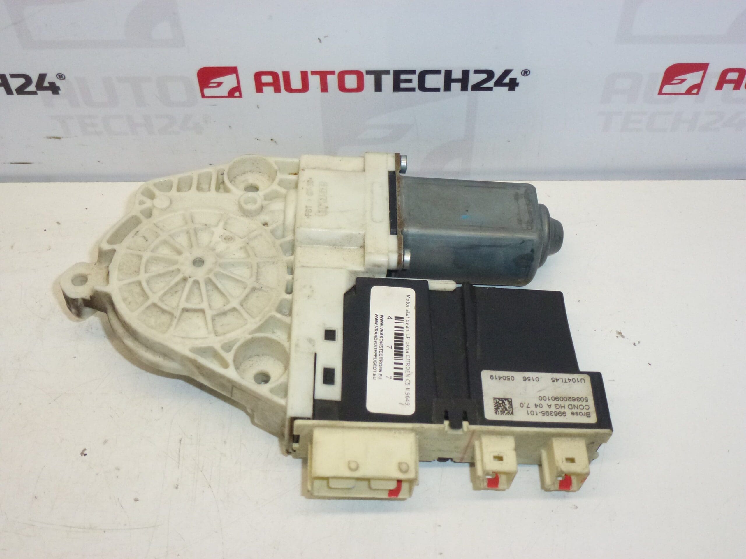Мотор За Повдигане На Ляв Преден Стъклоповдигач За Citroën C5 II 9649304380 9221AK - Image 2