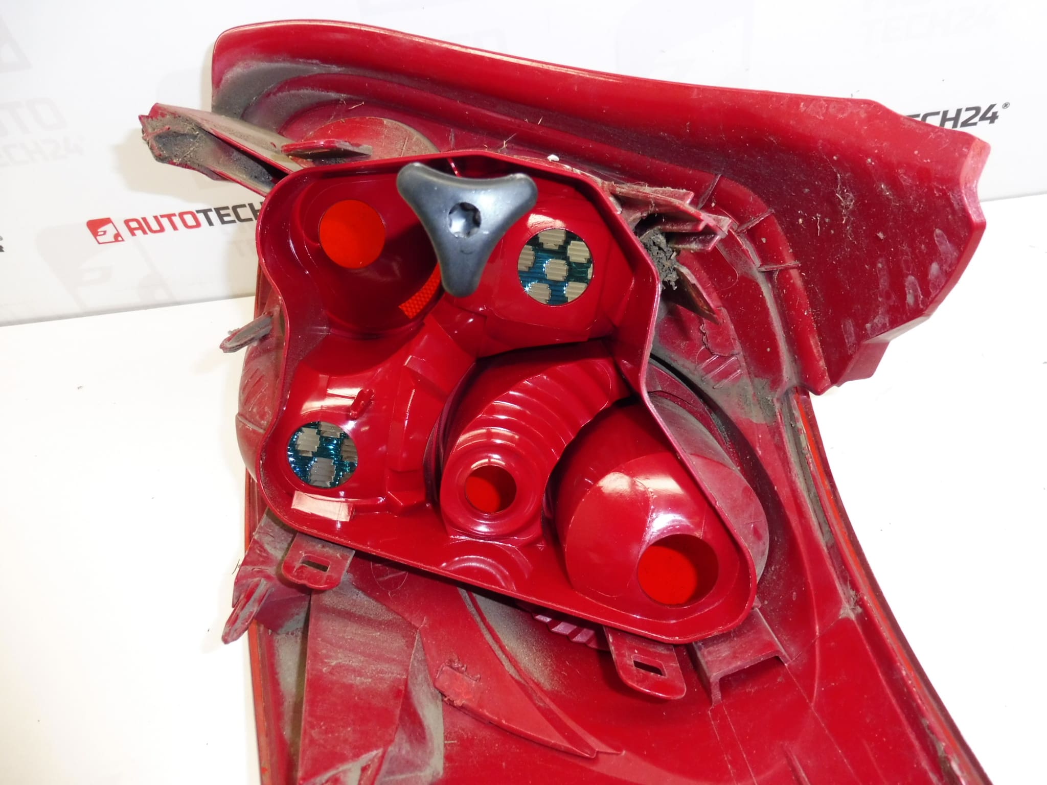 Ляв заден стоп за Peugeot 207 SW 9680158080 6350CT - Image 2