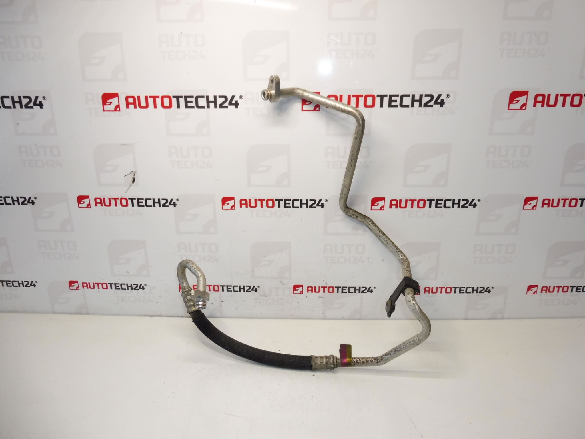 Климатична тръба Citroën C-Elysee Peugeot 301 9674395480