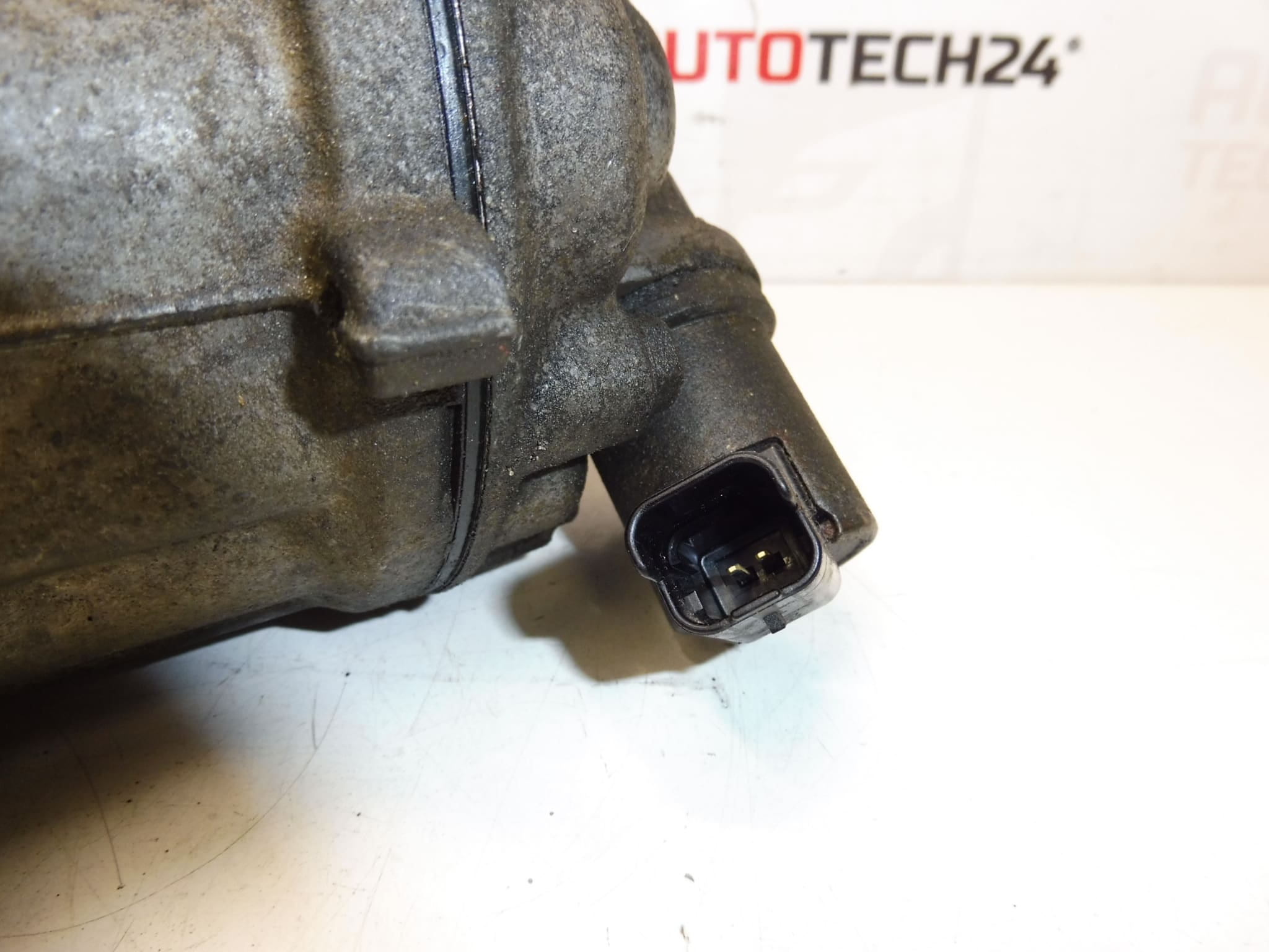 Климатичен компресор Sanden SD7C16 1301F 9648138980 6453RE - Image 2