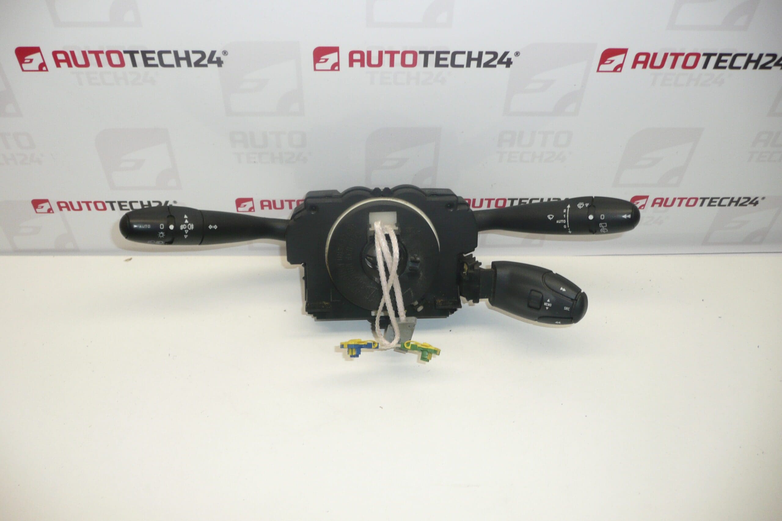 Лост за управление Citroën Peugeot 96477536XT