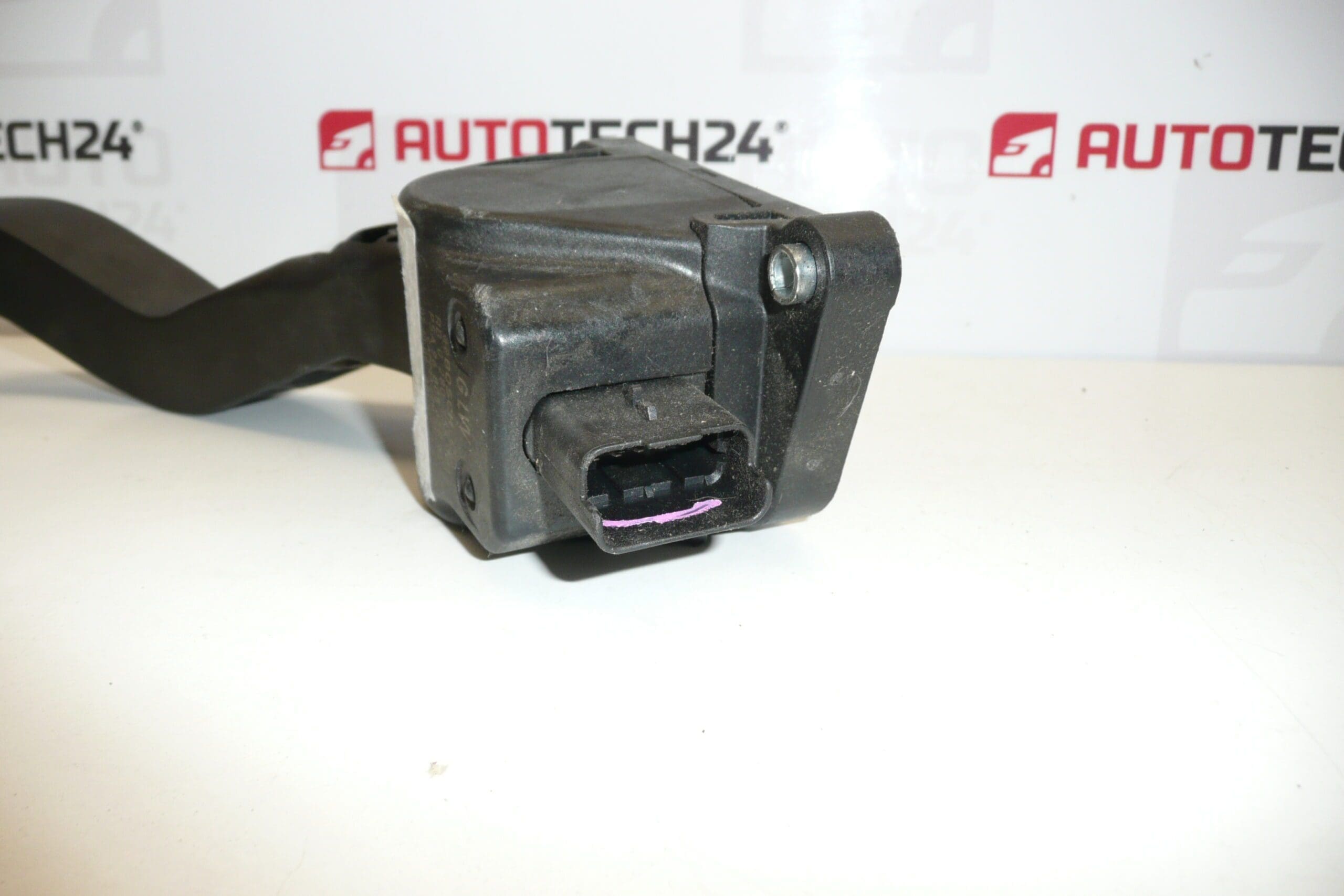 Педал за газ Citroën Peugeot 0280755041 9680565880 1601T6