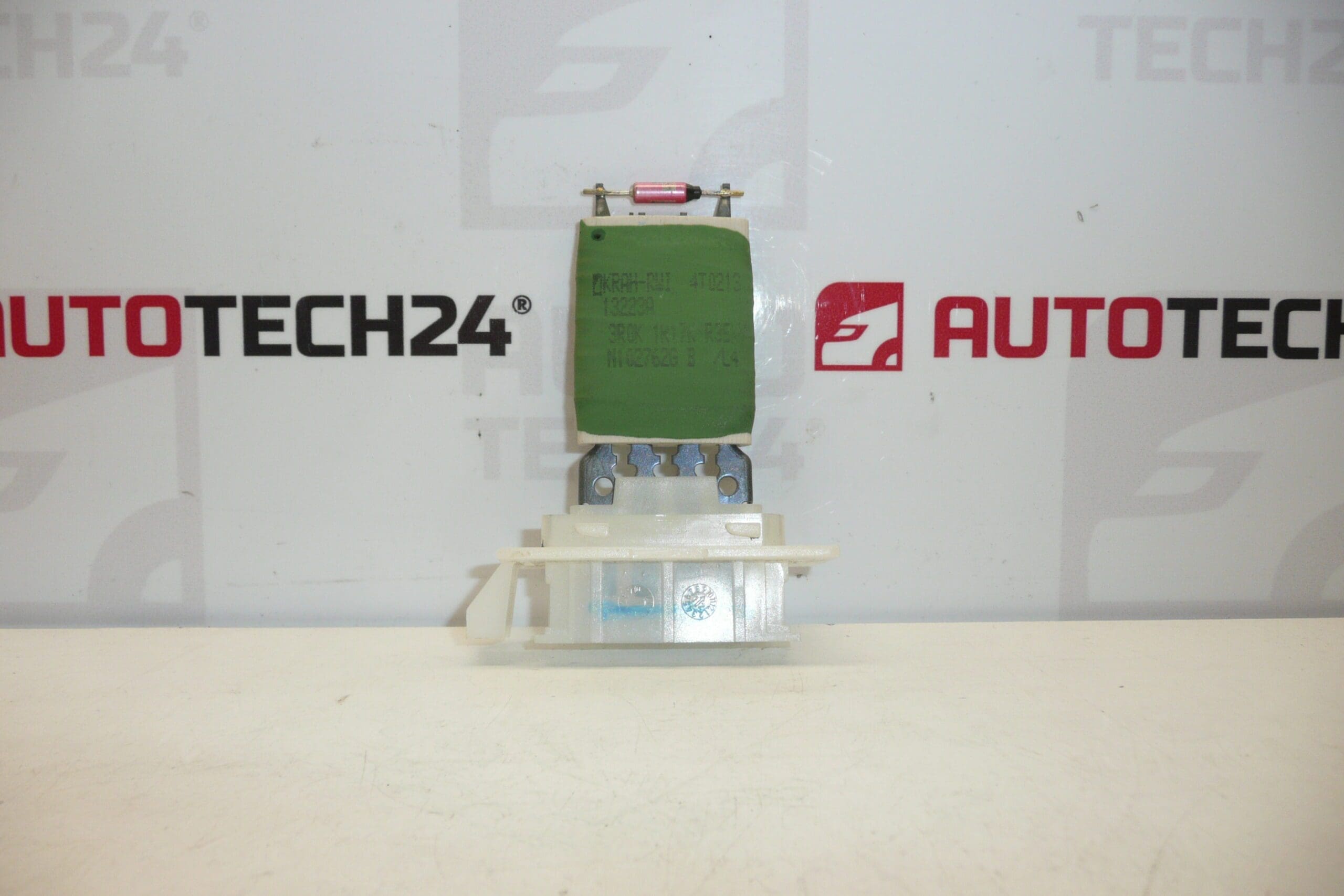 Регулатор на вентилатора Citroën Peugeot 6445ZA