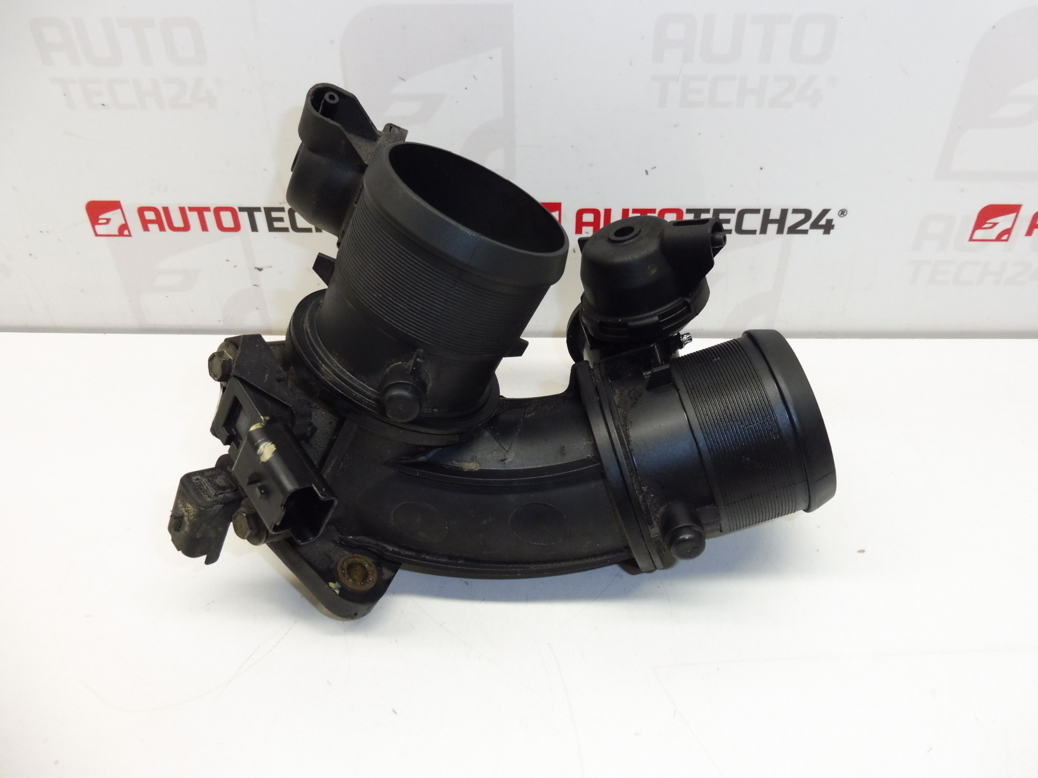 Дроселова клапа 2.0 HDI Peugeot 9657522480 0345F0