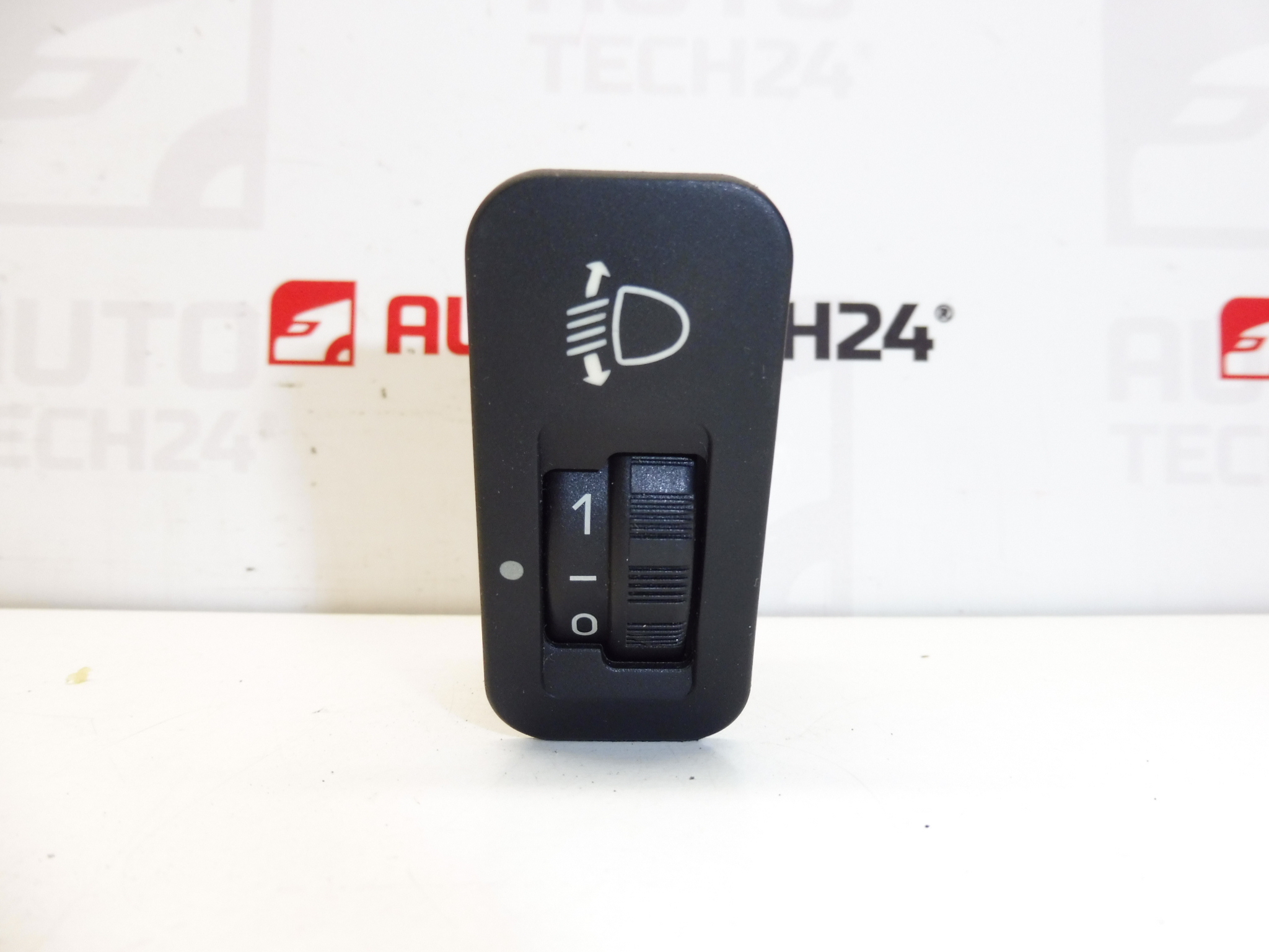 Контролер за коригиране на височината на светлината Citroën Peugeot 6554T7