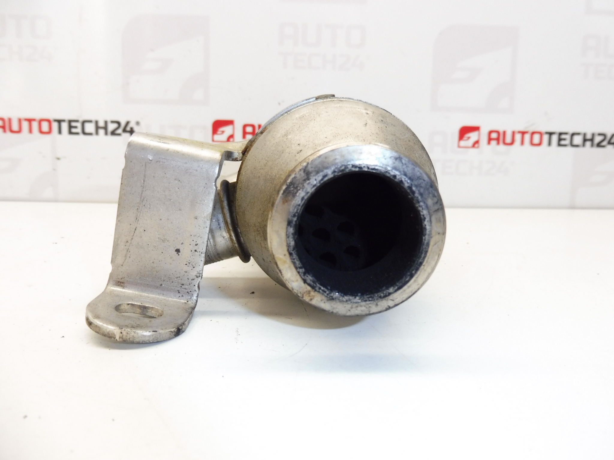 Топлообменник Valeo 2.0 HDI Citroën Peugeot 9640527680 869762Z