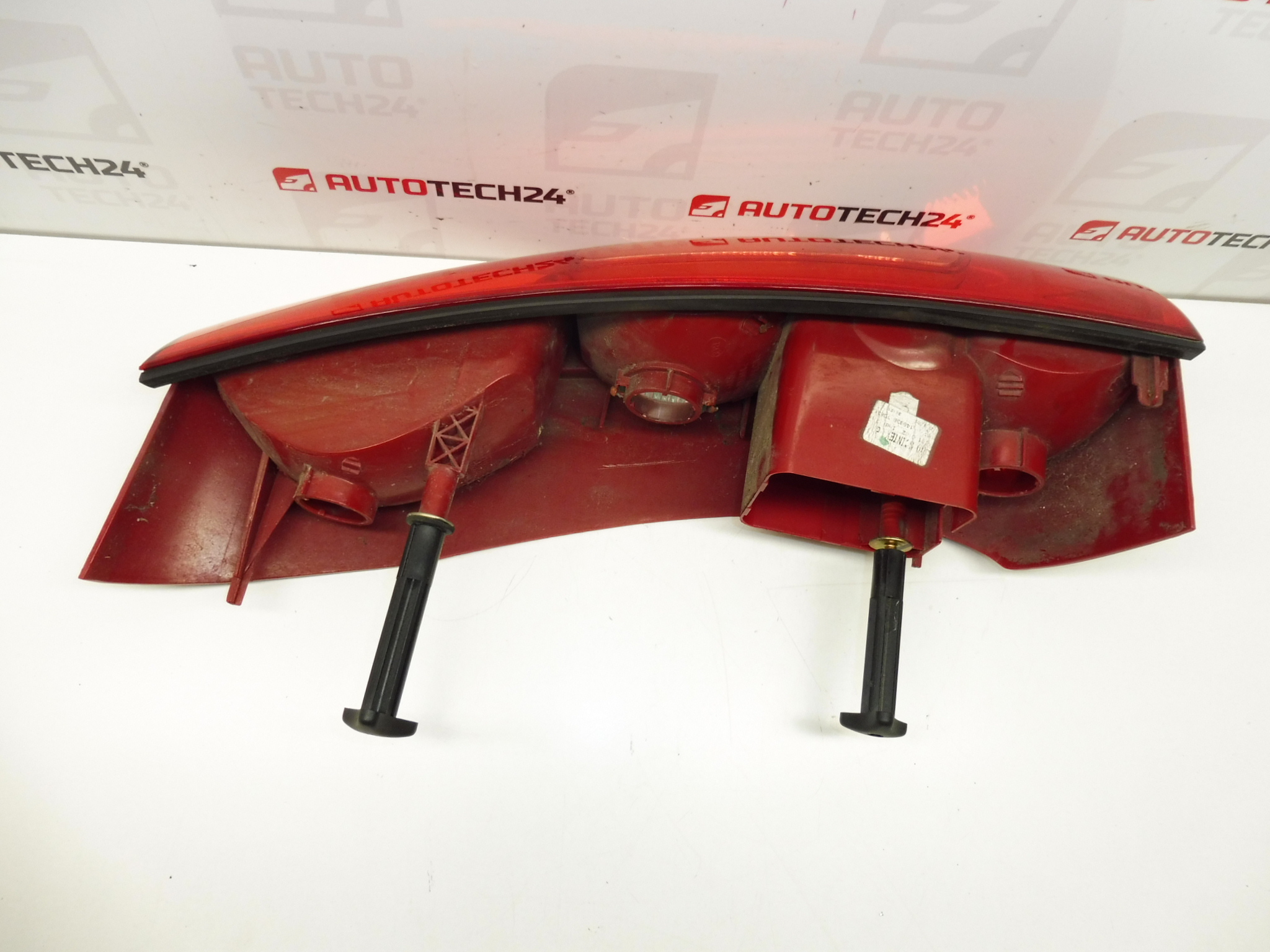 Фар заден ляв Peugeot 807 6350Y4