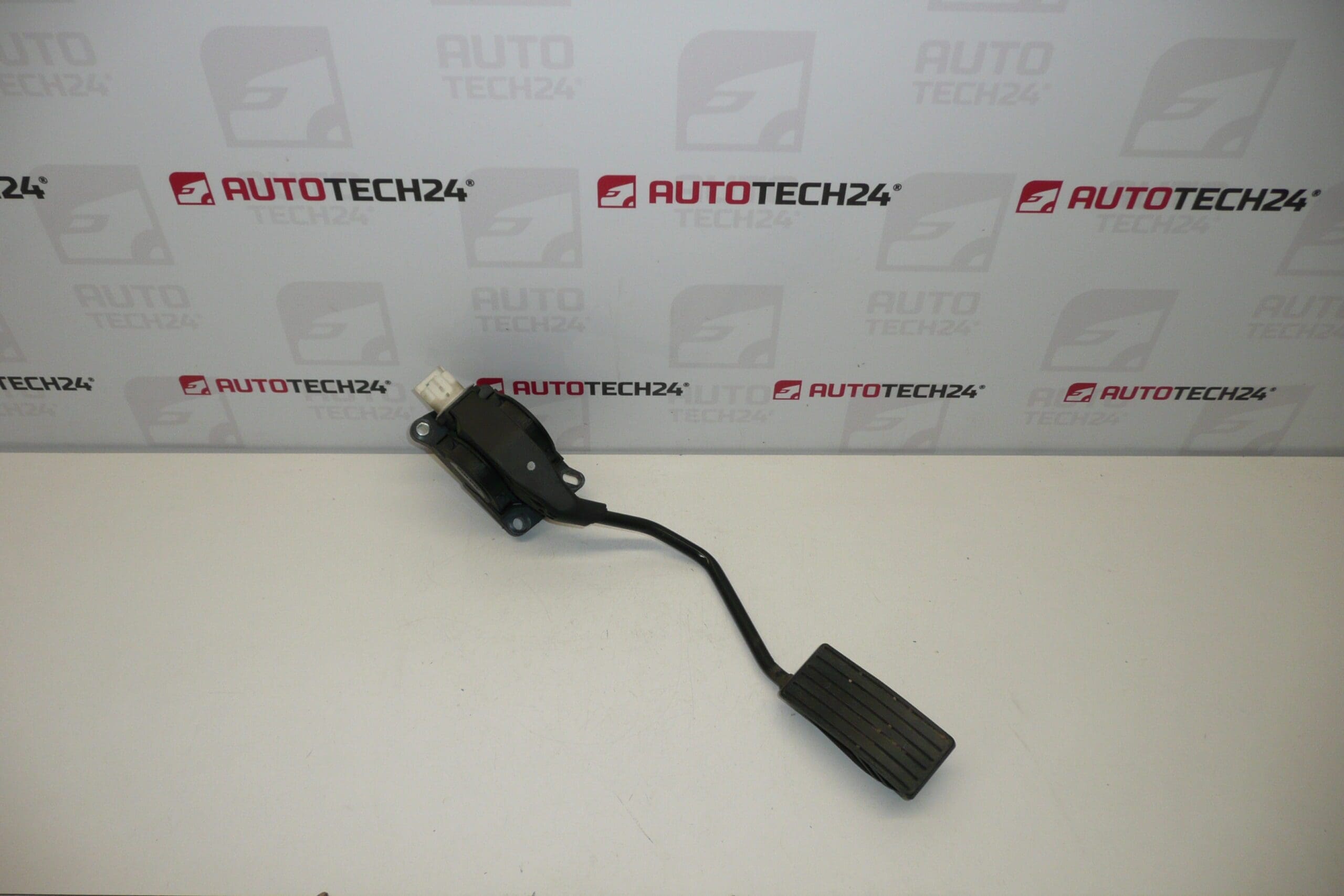 Педал за газ Citroën Peugeot Bosch 0280752241 9644939680 1601N5