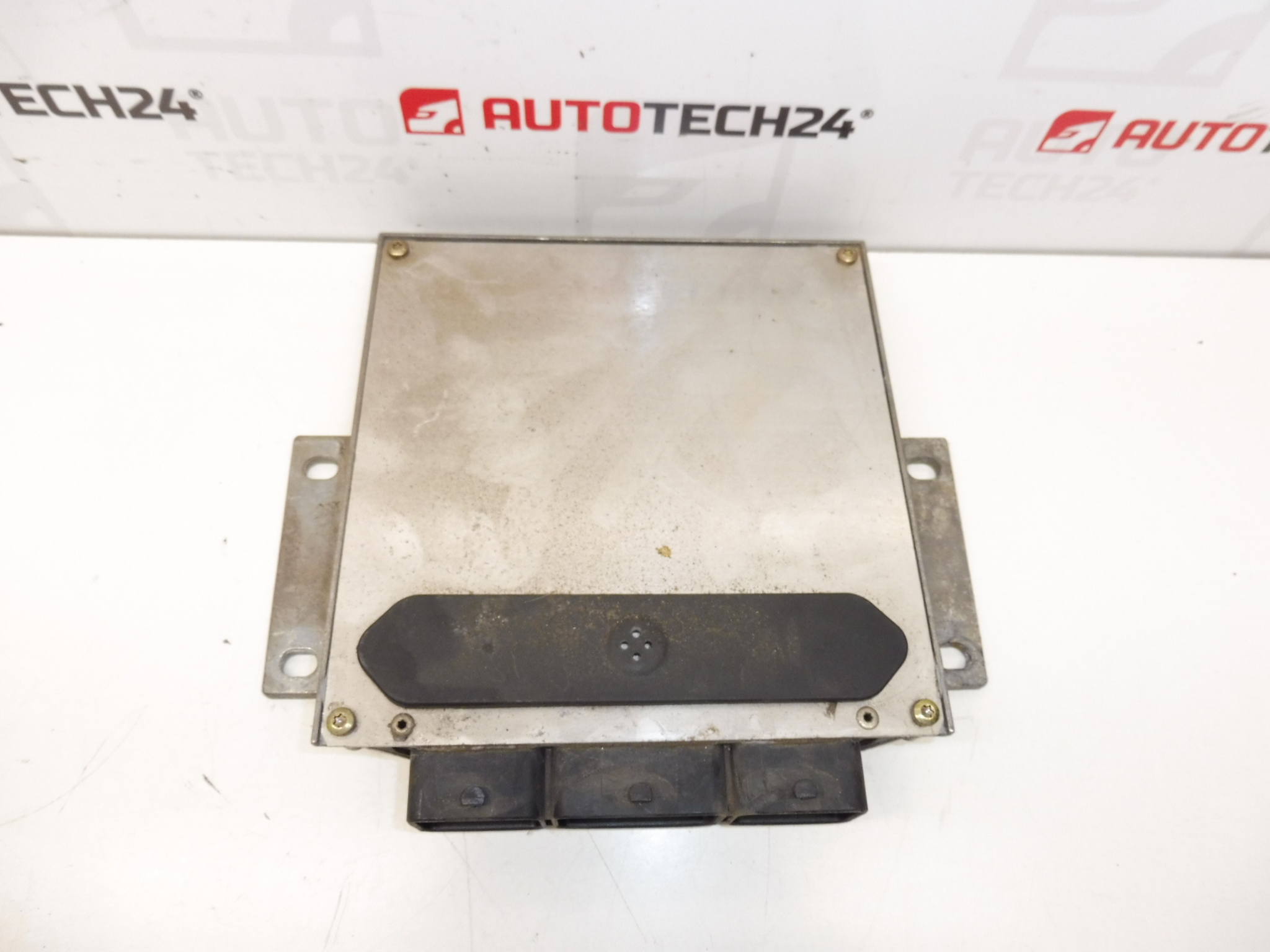 Блок за управление IAW 48P2.76 965989480 9652488080 1938Y9