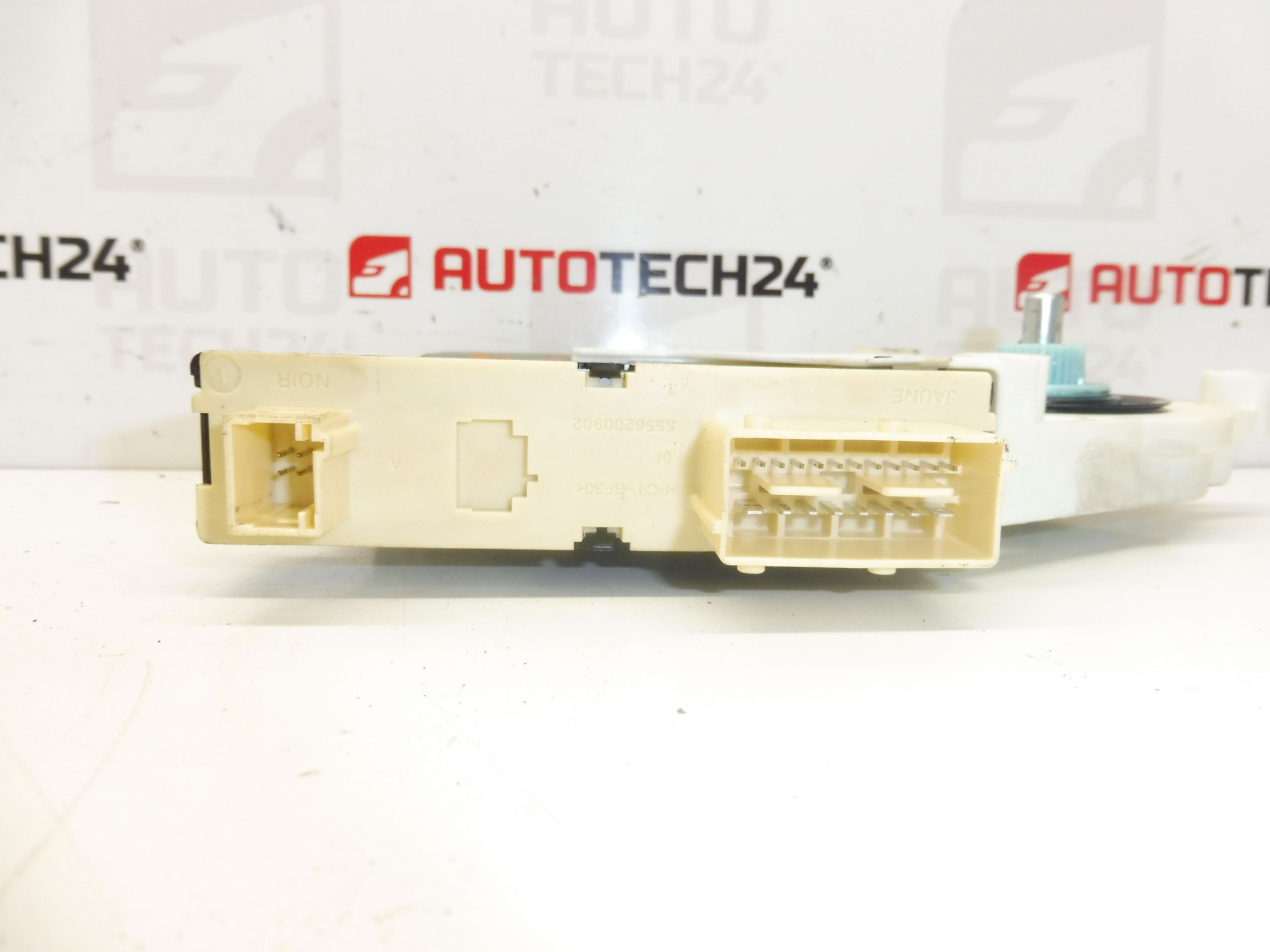 Моторче за навиване на предния десен прозорец Citroën Peugeot 1400794280 9222AC