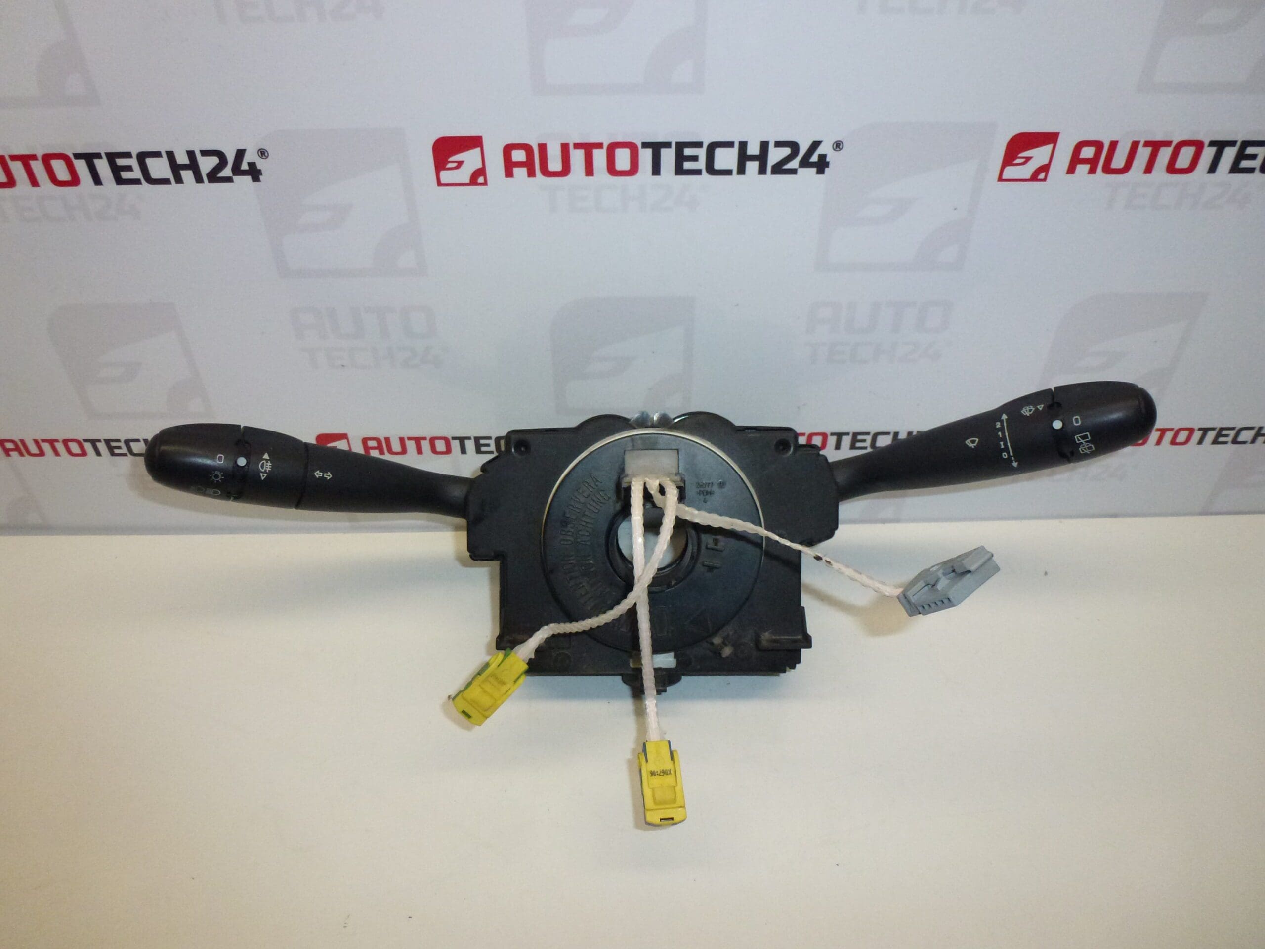 Citroën Peugeot 96605668XT 6239Q3 Управление на лоста