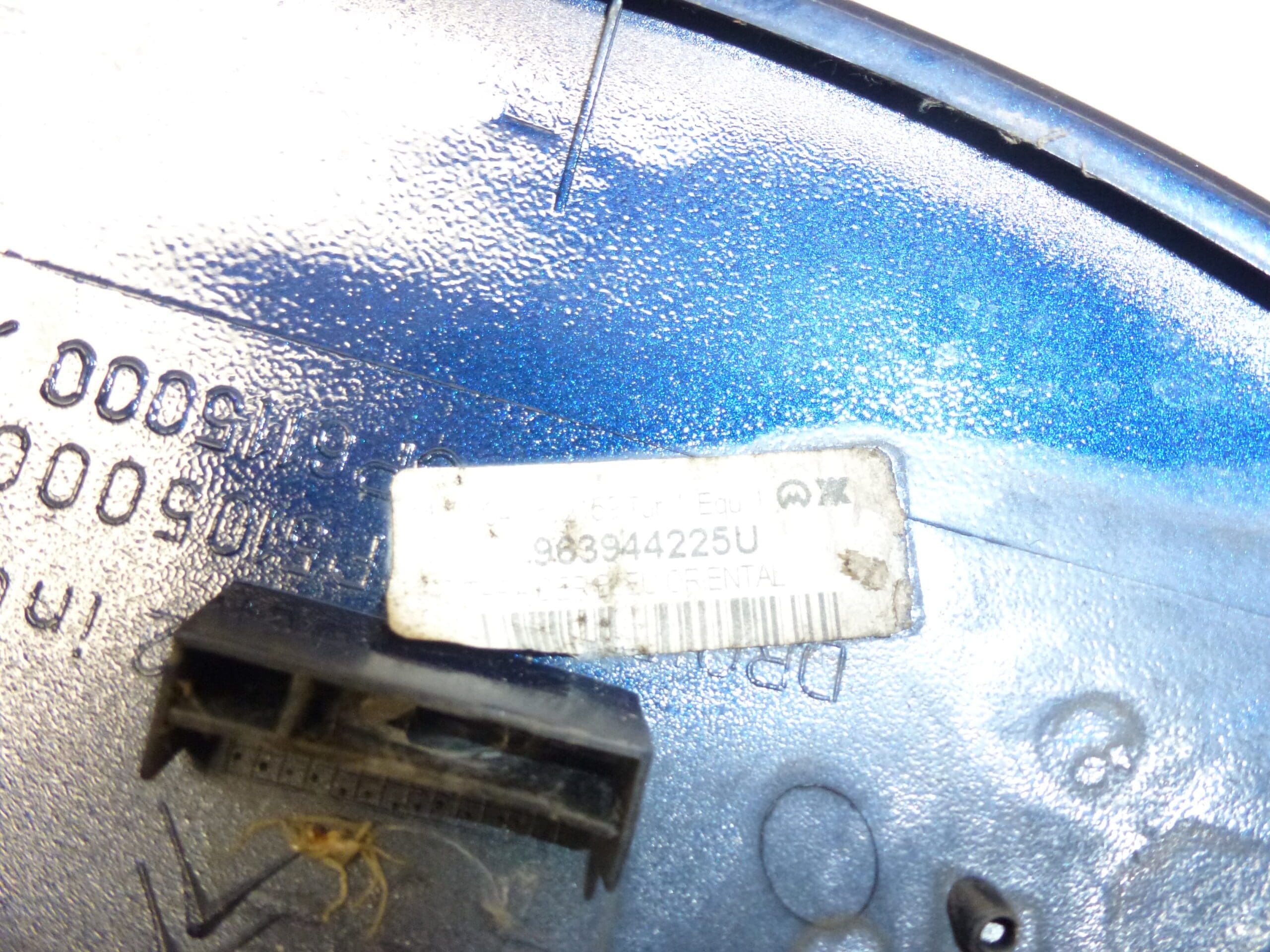 Капак за огледало дясно Citroën Xsara Picasso 9639444225U 815243 KPU