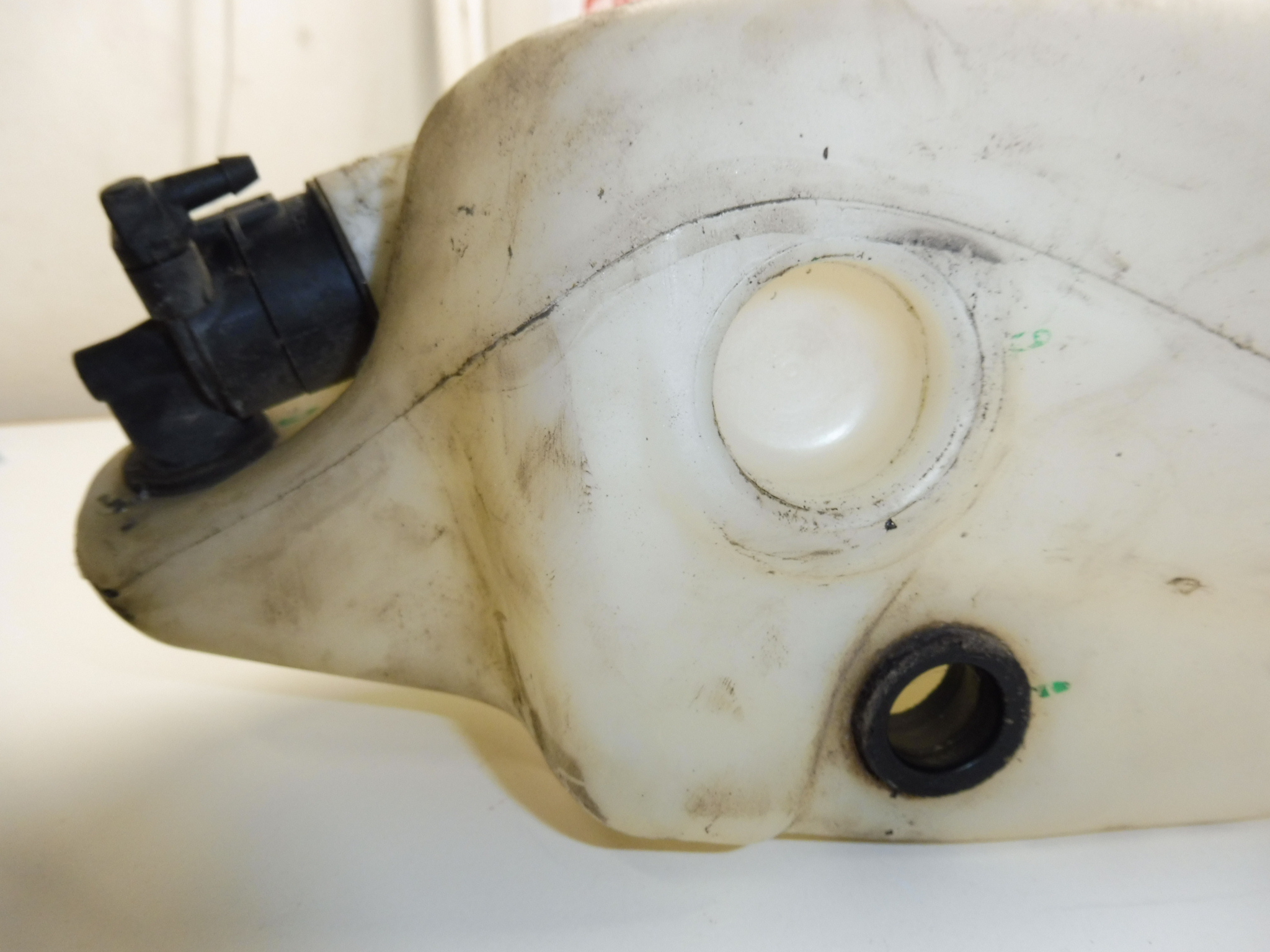 Казанче за миене Citroen Peugeot 607 9638831080 9638831180 643198