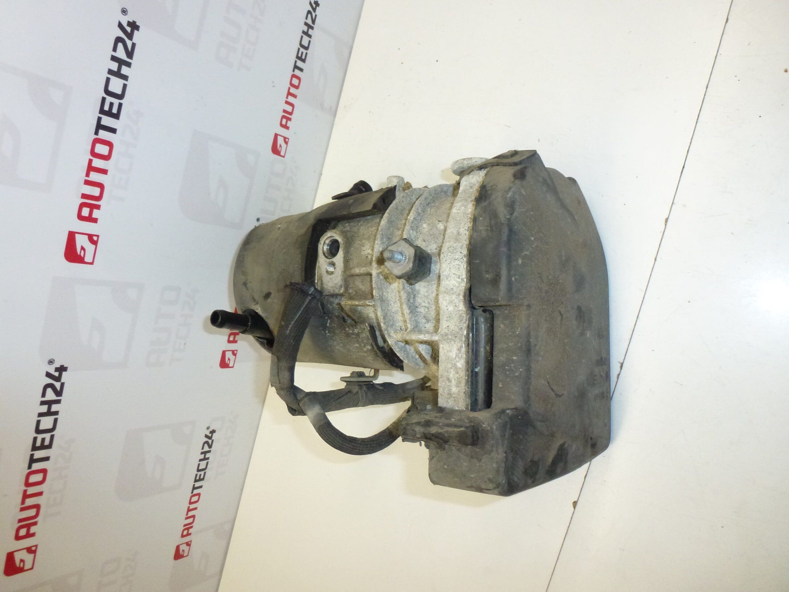 Помпа серво кормилно управление TRW Citroën C5 III X7 9633173780 4008E2