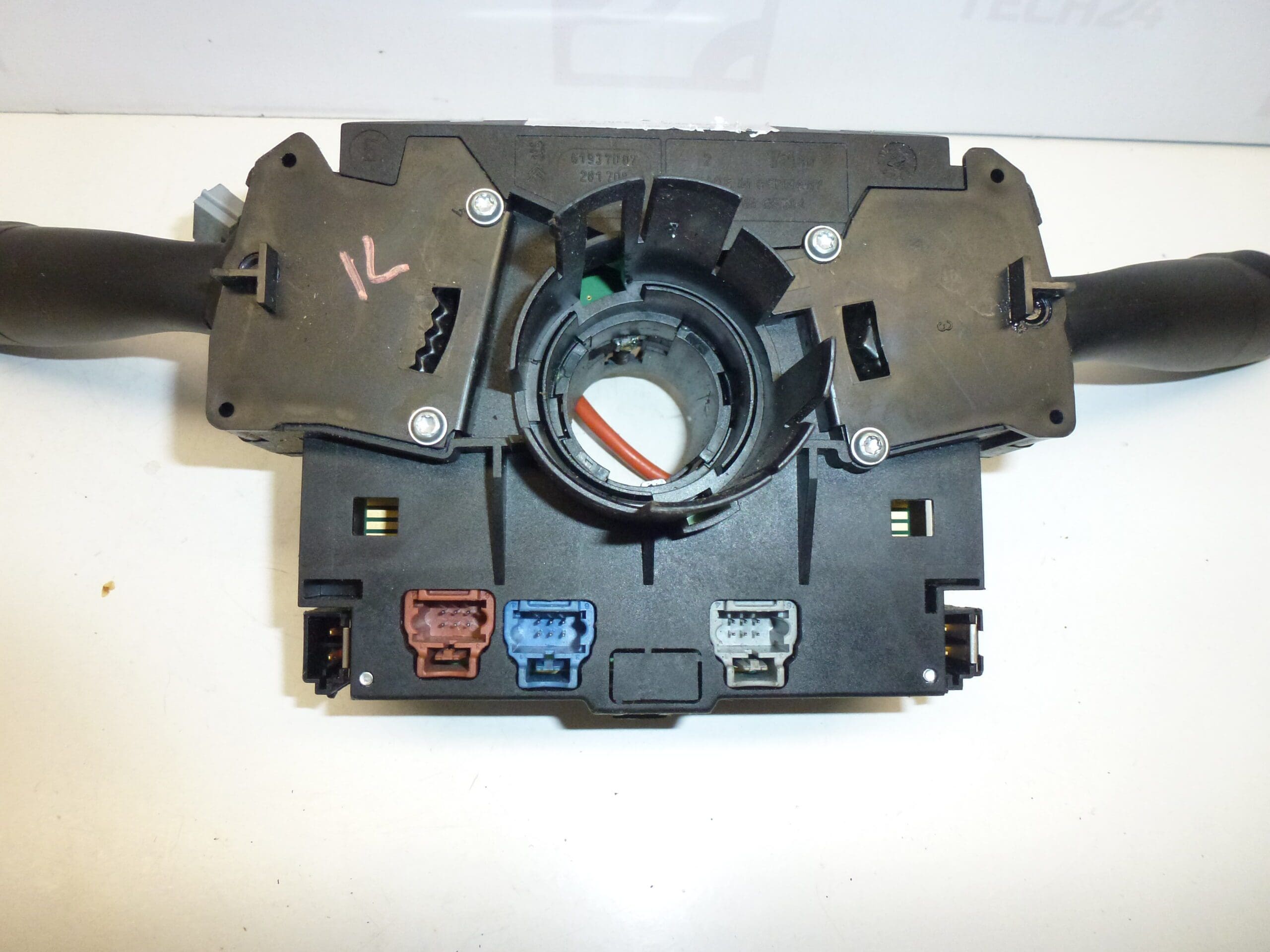 Лост за управление Citroën Peugeot 96592429XT