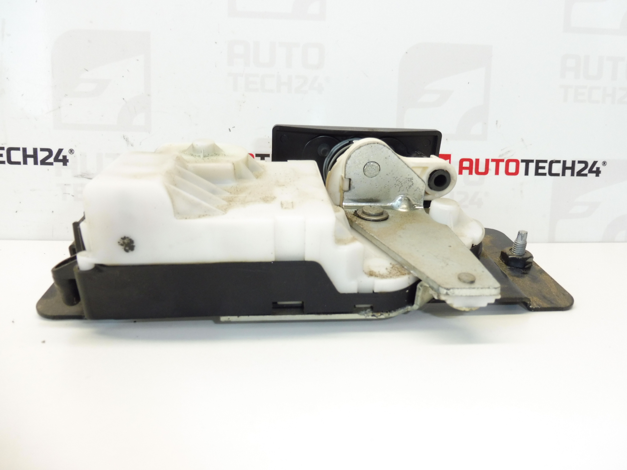 Пежо 607 брояч на брави за багажник 865428 865429