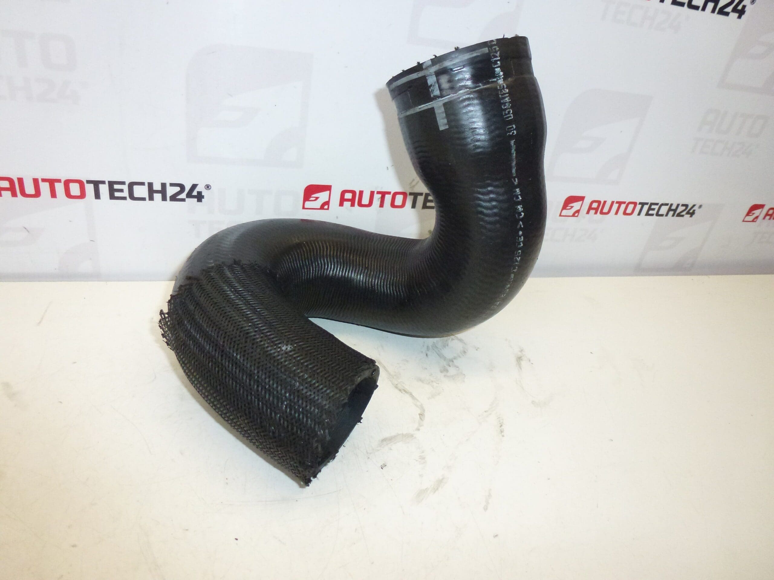 Маркуч за турбо Citroën Peugeot 2.2 HDI 0382ET