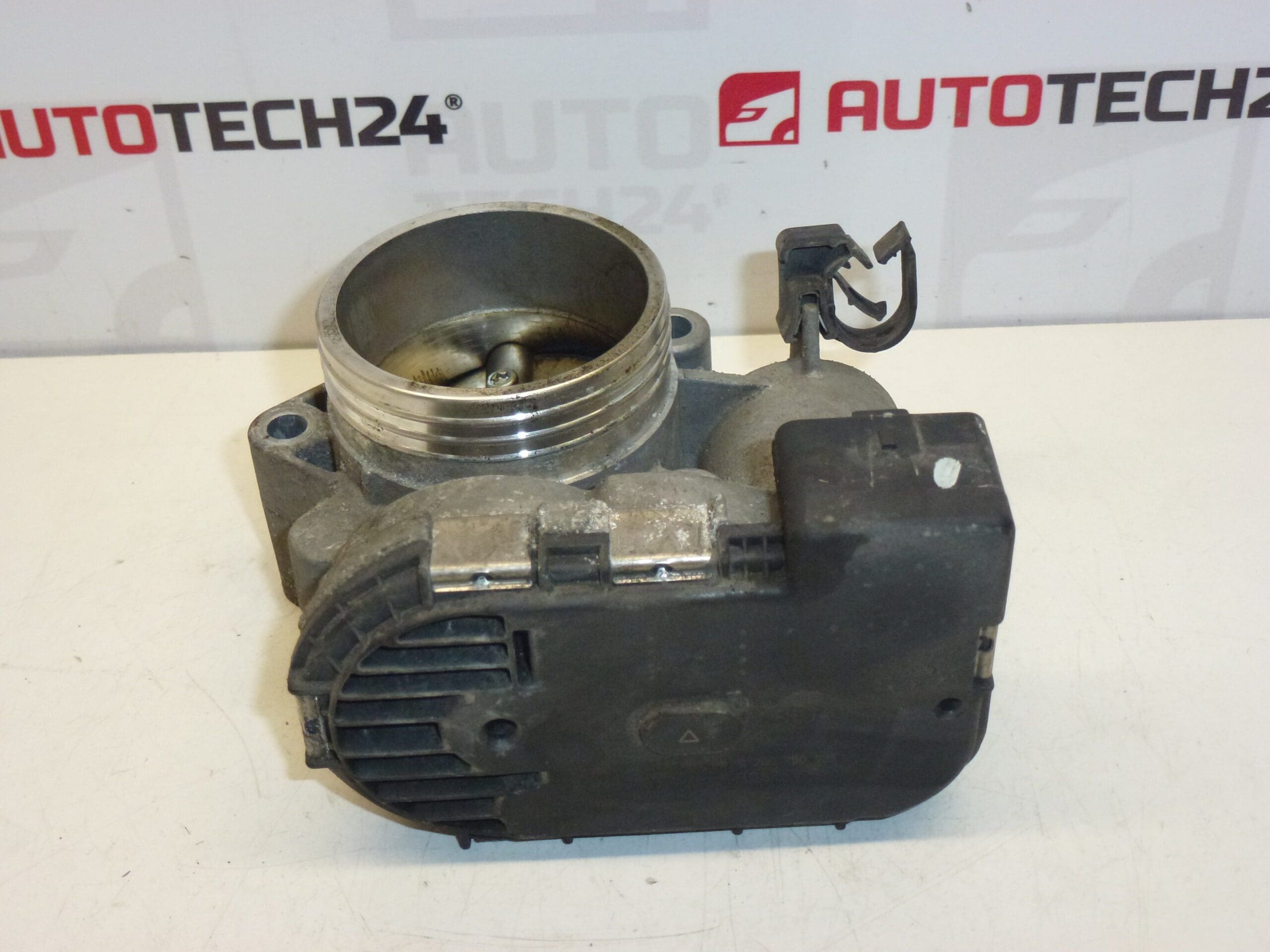 Клапа 1.6 16V Citroën Peugeot 0280750085 9635884080 1635Q9