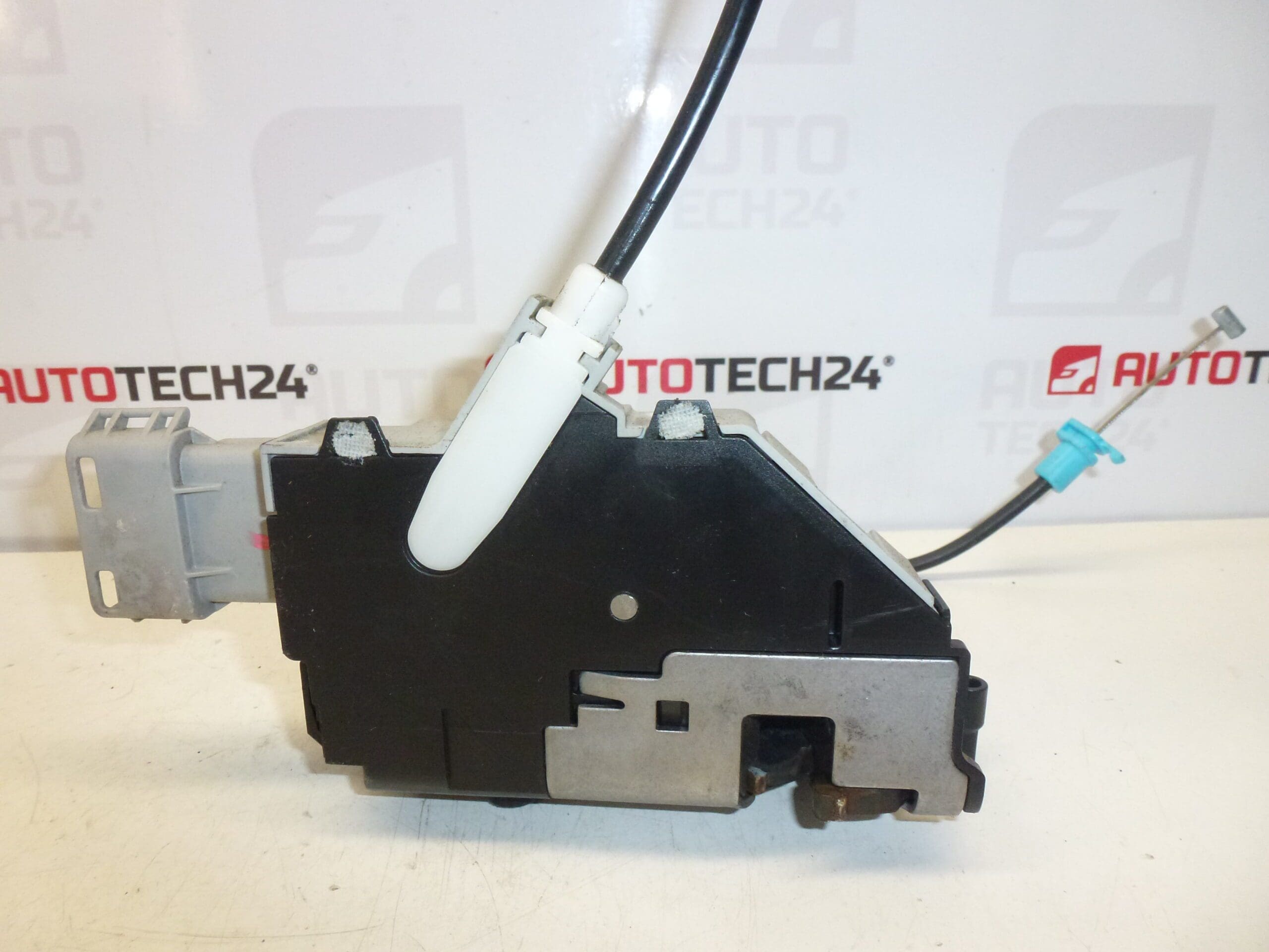 Брава задна дясна врата Citroën C4 5 врати 9681337080 9138N5