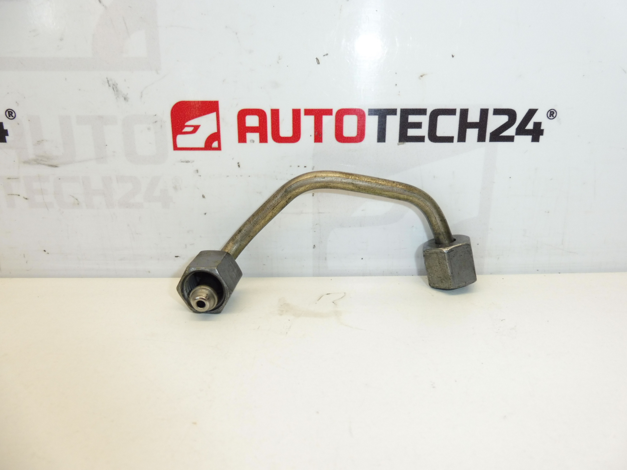 Тръбопровод РЕЙЛ 4-ти цилиндър Citroën Peugeot 1570L8