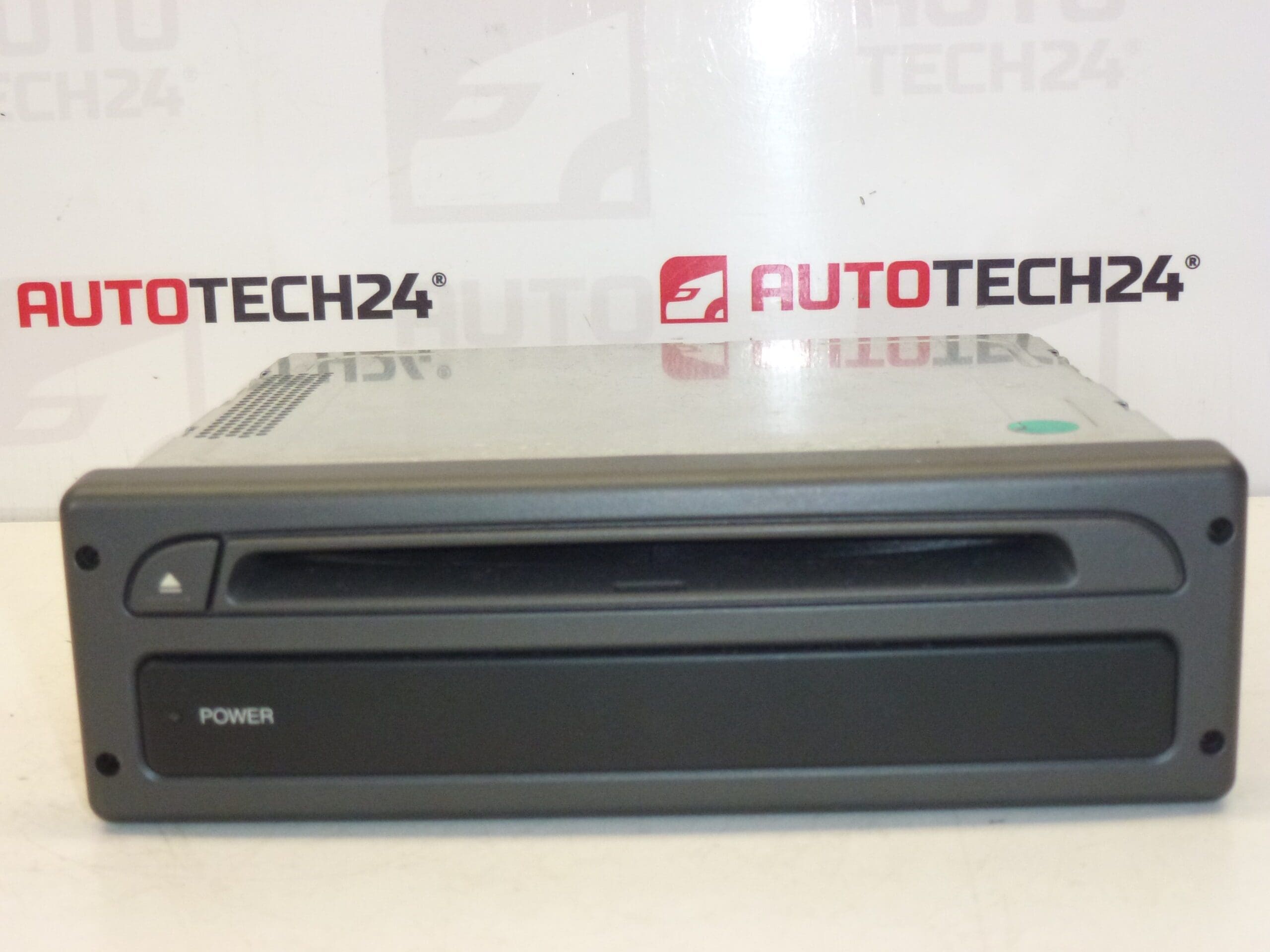 Четец за навигация Citroën Peugeot 9644987380