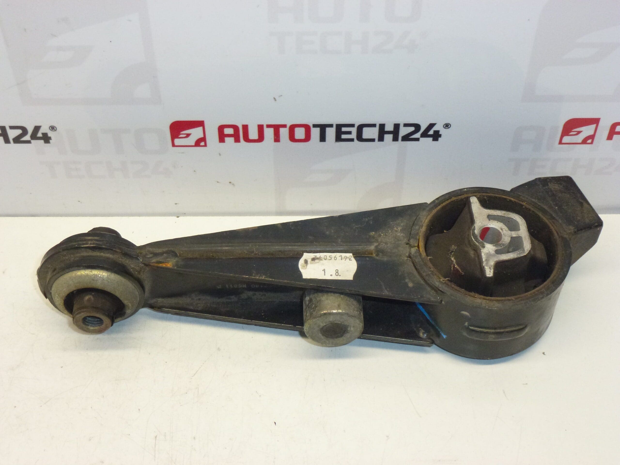 Държач за сайлент блок на двигателя Citroën Peugeot 9642916580